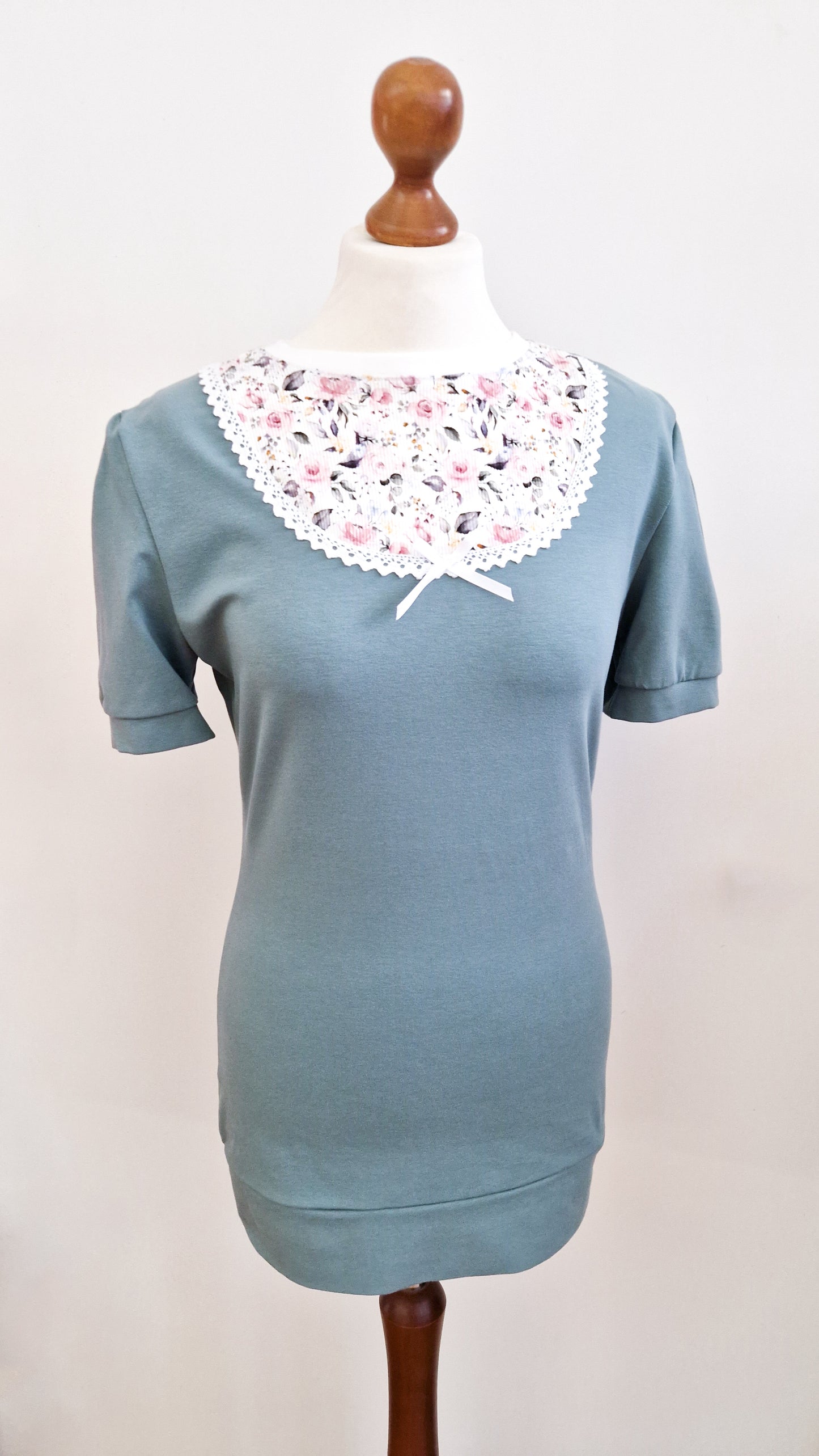 Romantisches Shirt mit Rosen STONE BLUE