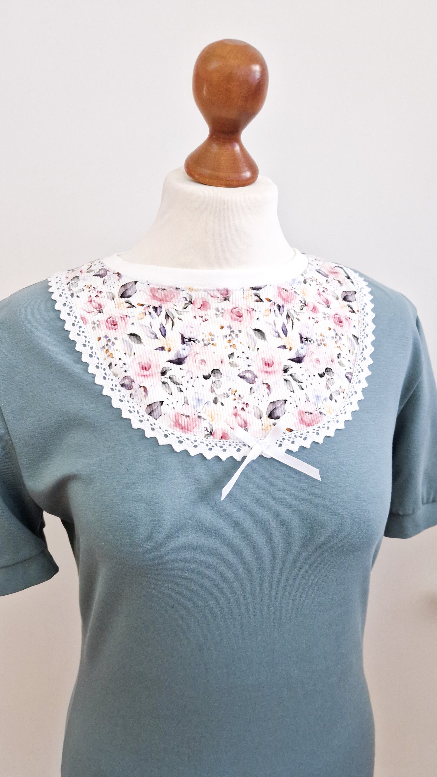 Romantisches Shirt mit Rosen STONE BLUE