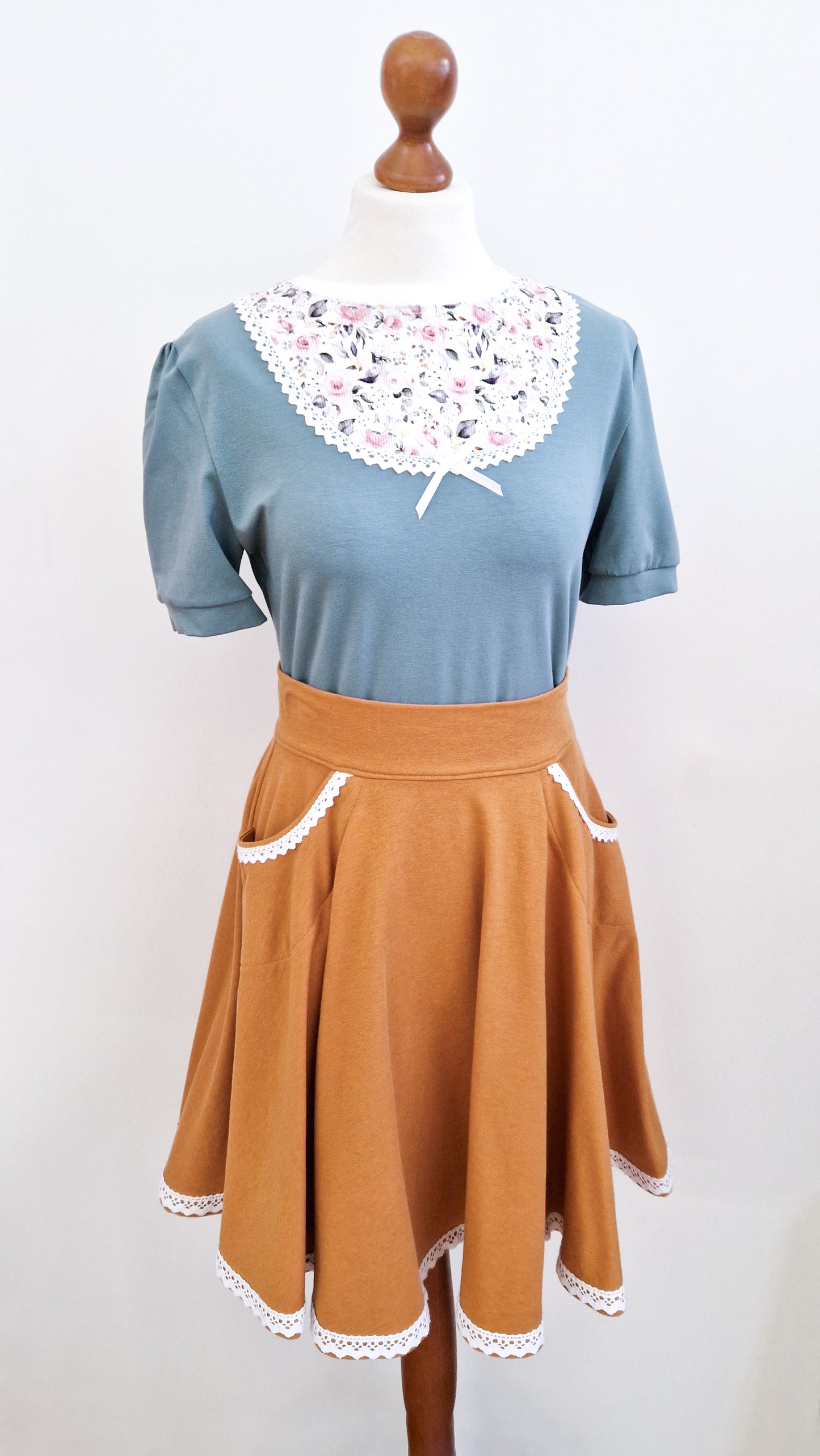 Romantisches Shirt mit Rosen STONE BLUE