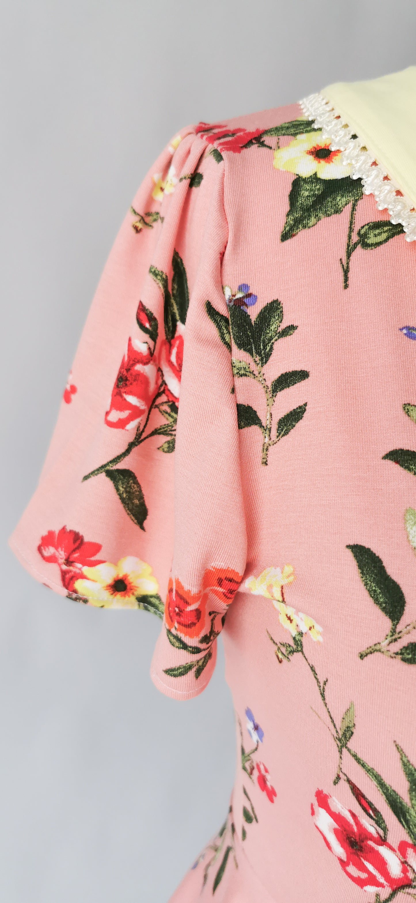 Babydoll Shirt mit Wildblumen und Bubikragen Rosé
