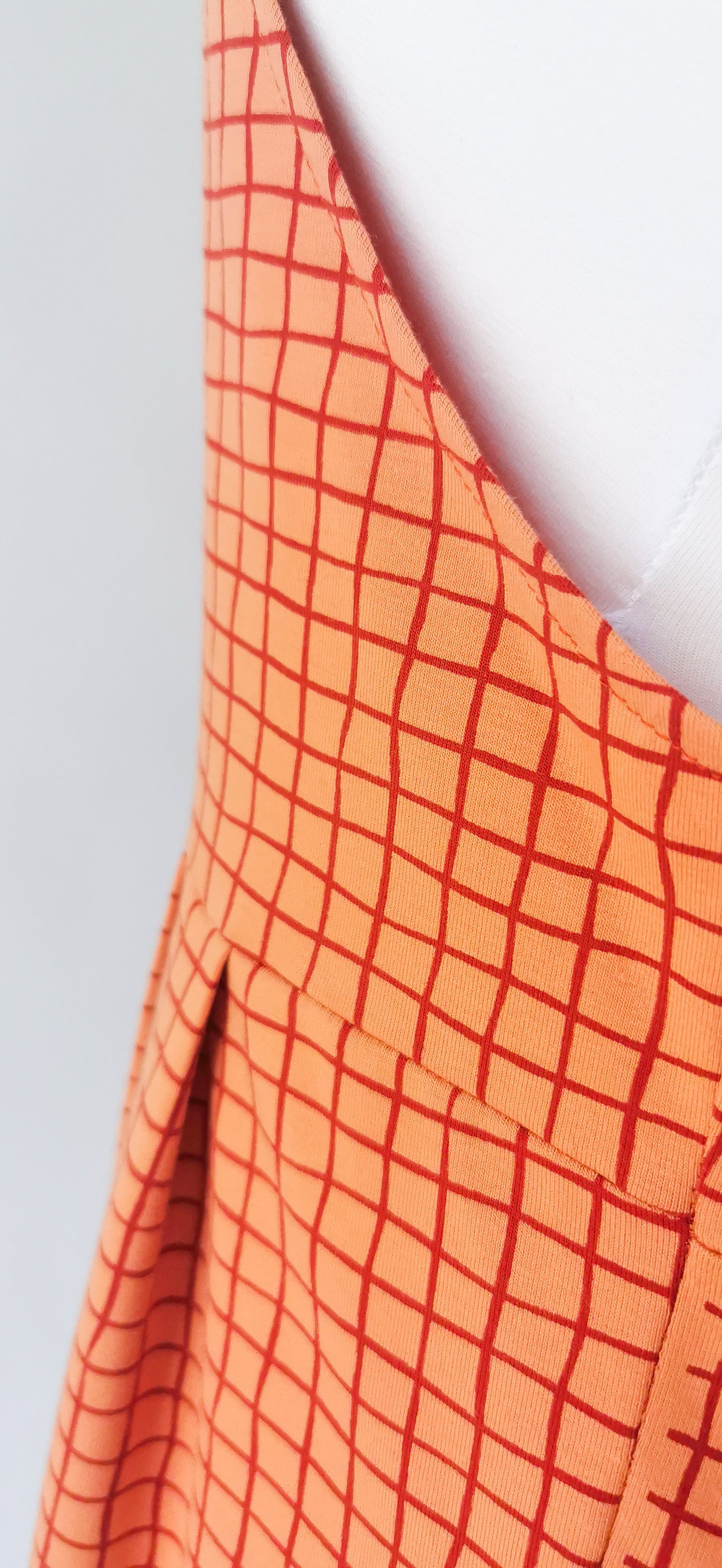 gemütliche Sommer Jersey Latzhose Kariert