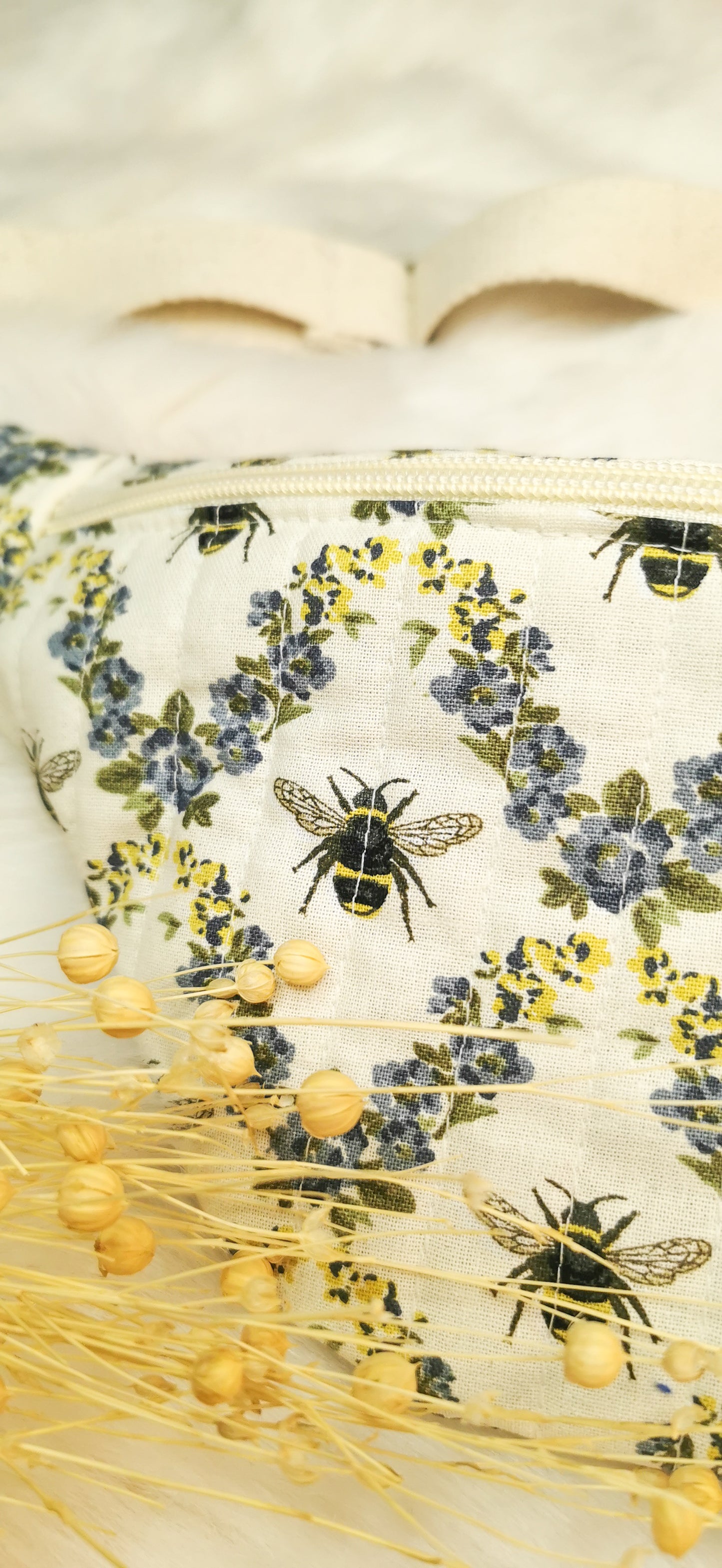 Quilt Hipbag Bauchtasche Cross Body Bag Bienen Natur