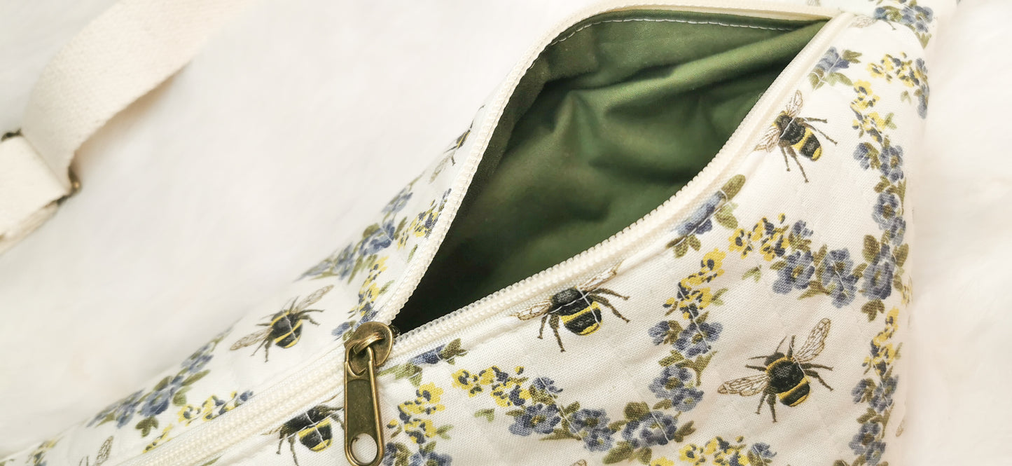 Quilt Hipbag Bauchtasche Cross Body Bag Bienen Natur