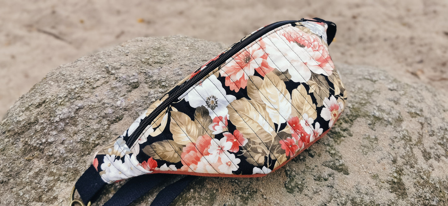 Quilt Hipbag Bauchtasche Cross Body Bag Rosé Blumen