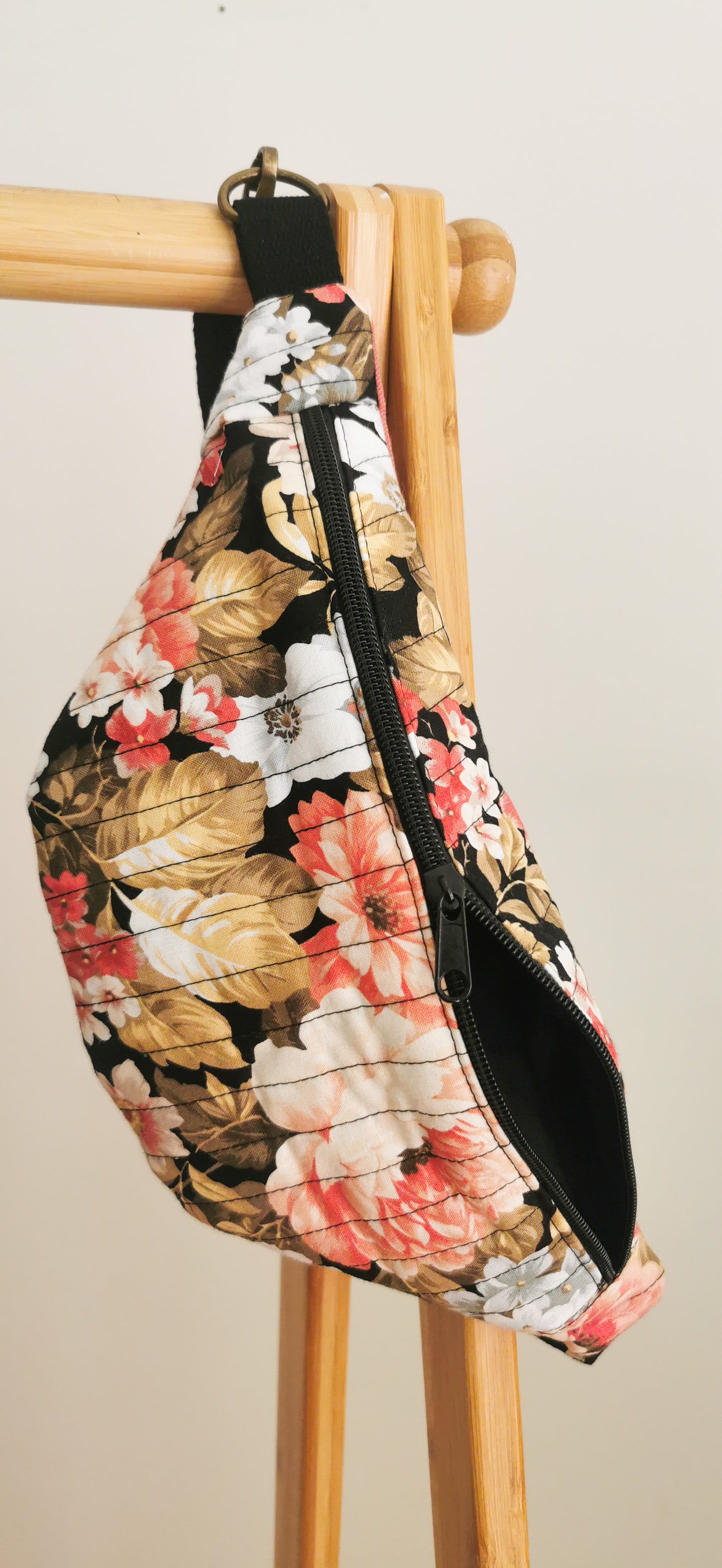 Quilt Hipbag Bauchtasche Cross Body Bag Rosé Blumen