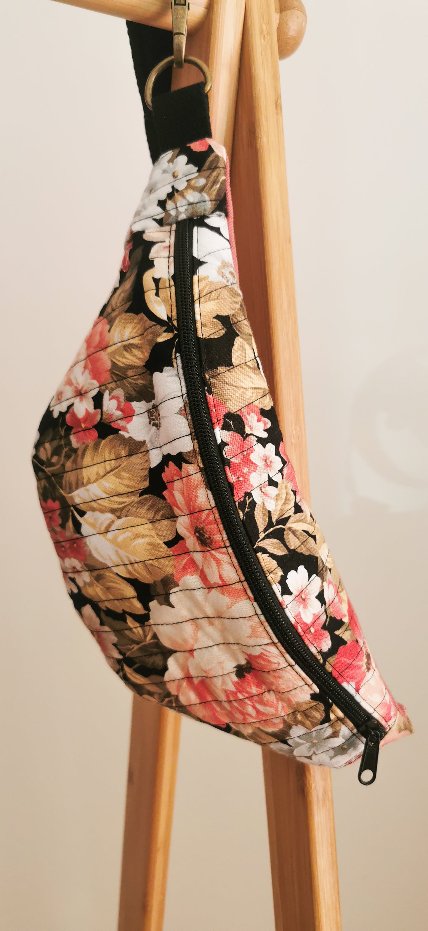 Quilt Hipbag Bauchtasche Cross Body Bag Rosé Blumen