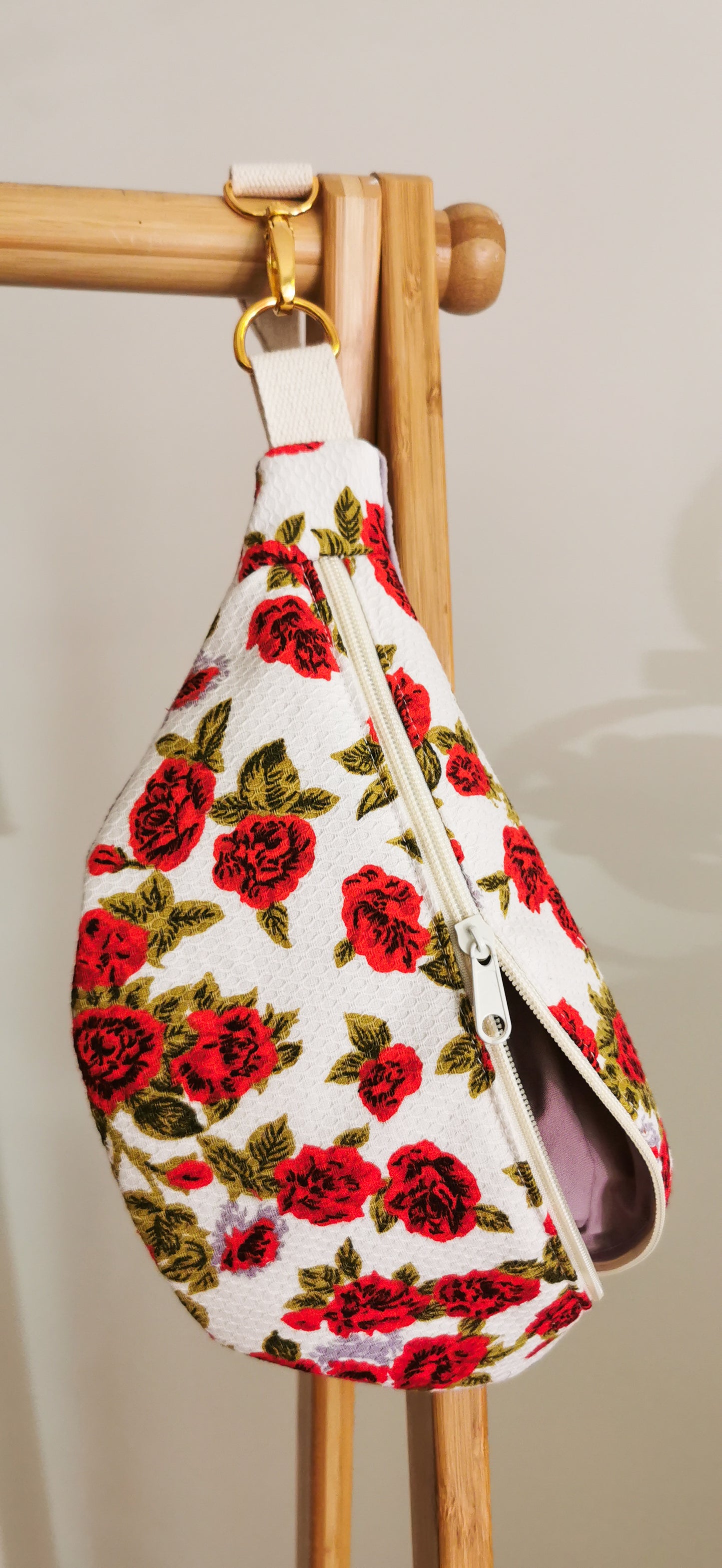 Upcycling Hipbag Bauchtasche Rosen