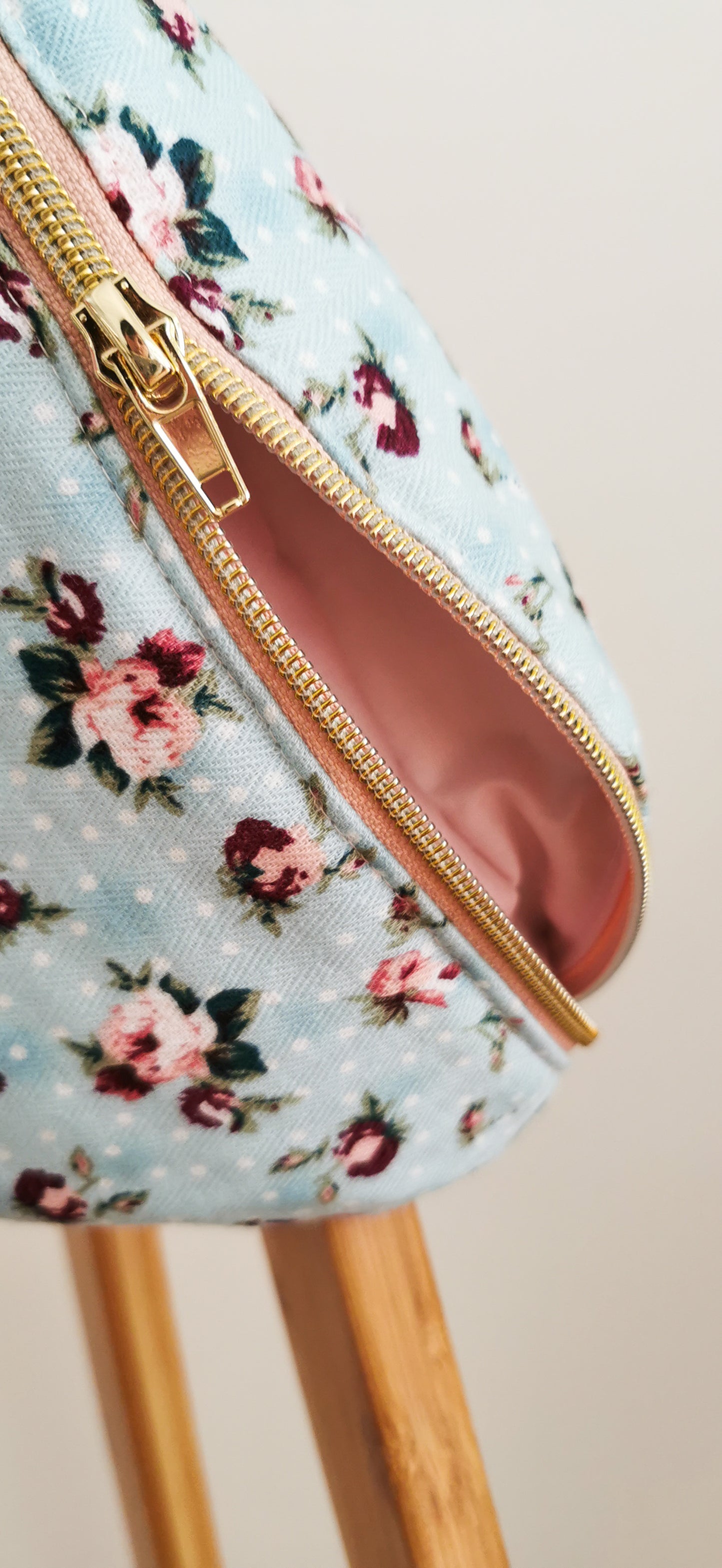 Hipbag Bauchtasche Cross Body Bag Pastell Blumen