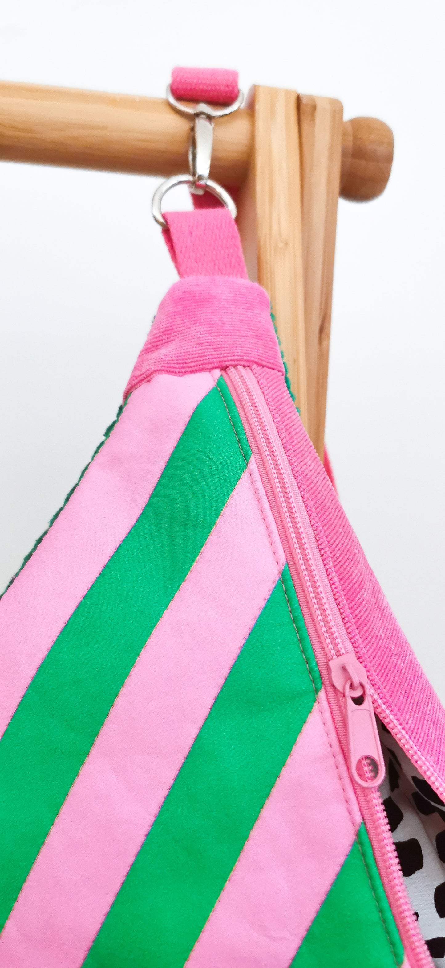Bunte Bauchtasche Candy-Stripe Look Bag Bubblegum Streifen - 3 Farben