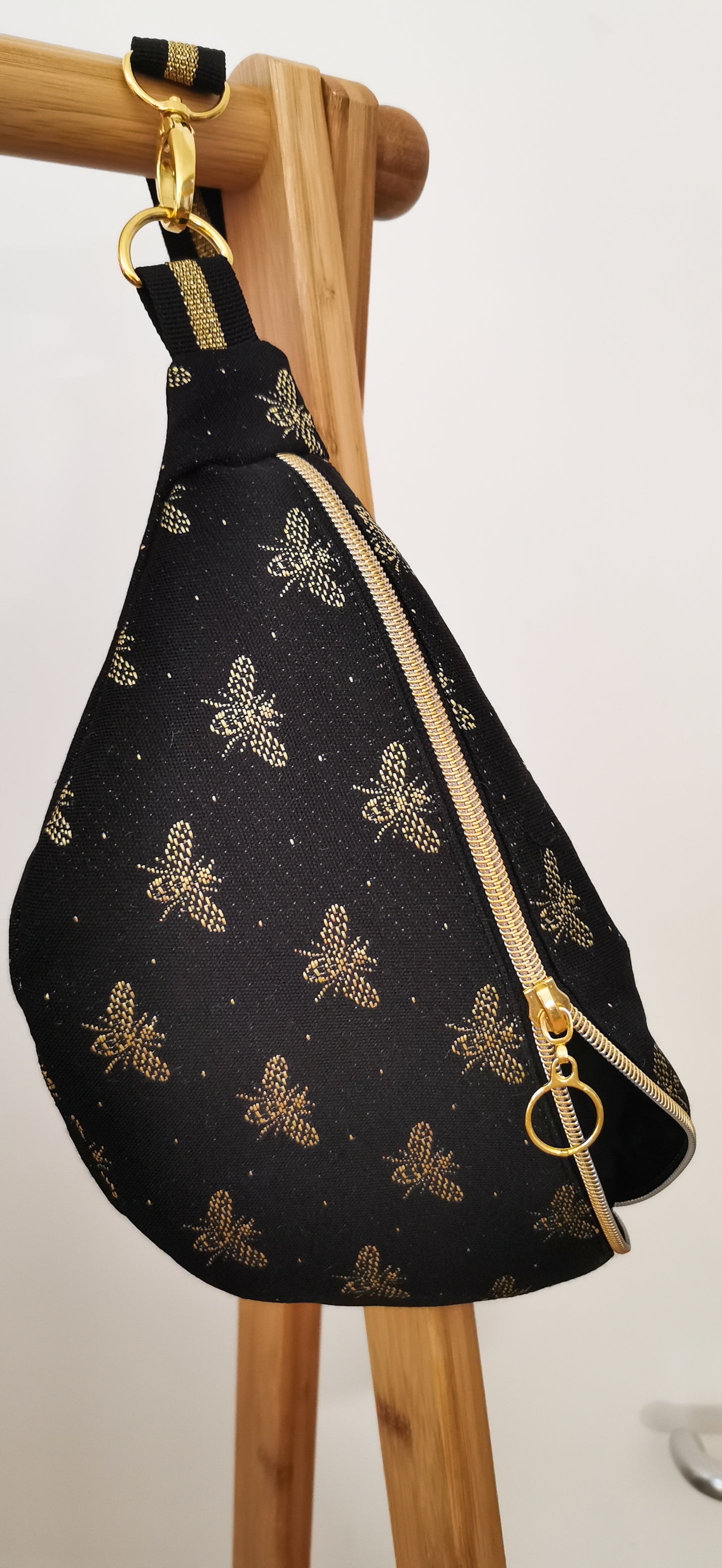 Edle Hipbag Cord Bauchtasche Schwarz/Gold Bienen