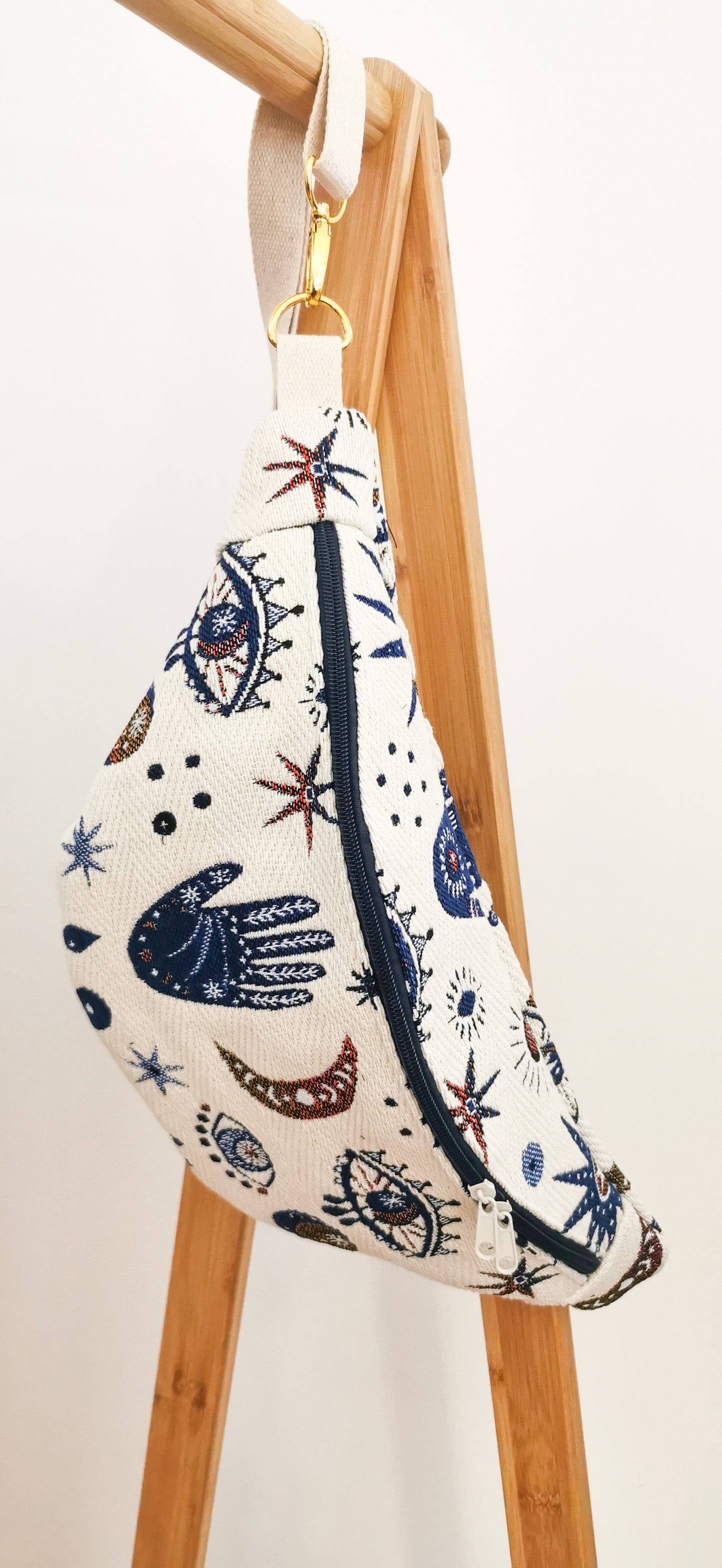 Große XL Umhängetasche Jacquard Bauchtasche Namaste