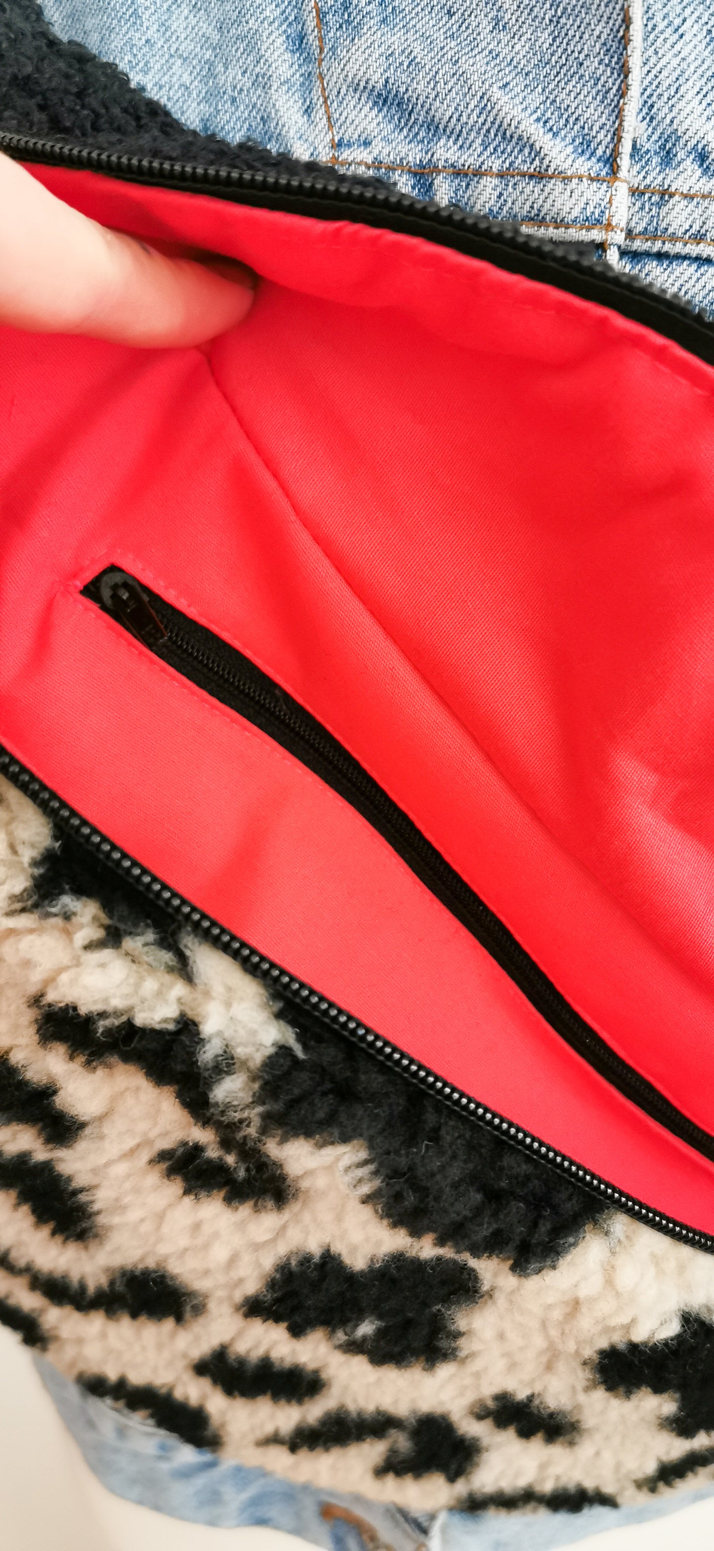 Große XL Umhängetasche Teddy Plüsch Bauchtasche NEON LEO