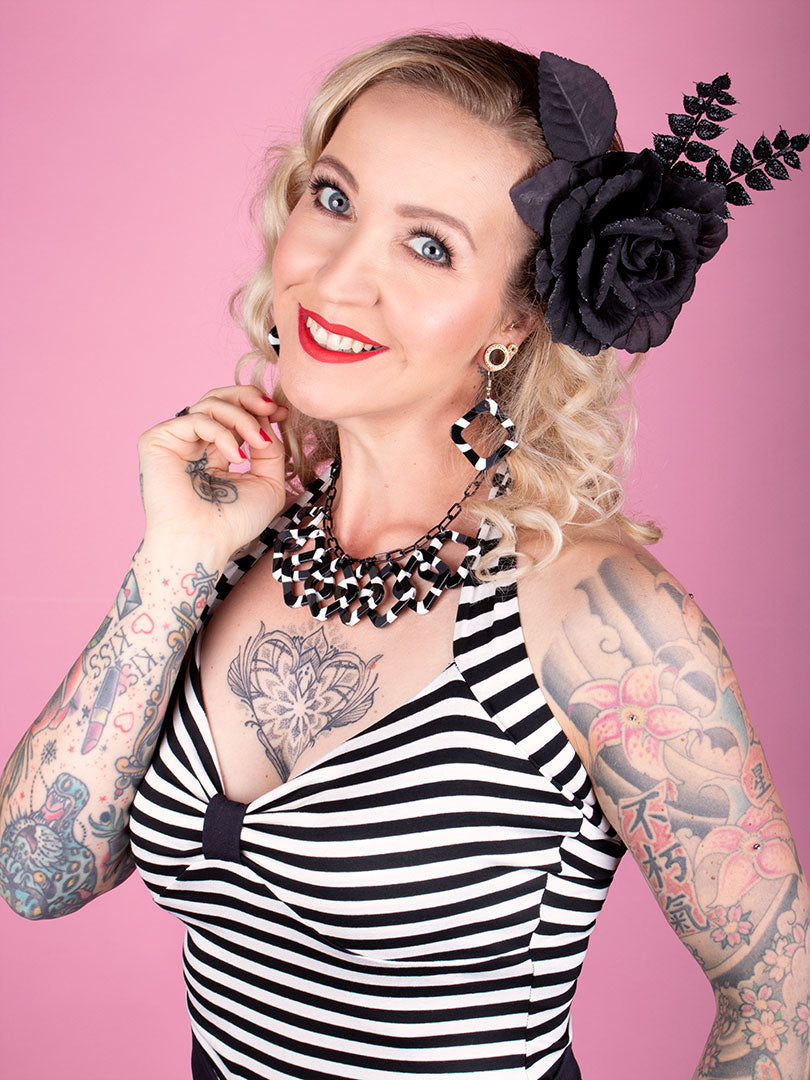 Rockabilly Gothic Neckholder Top Schwarz STREIFEN
