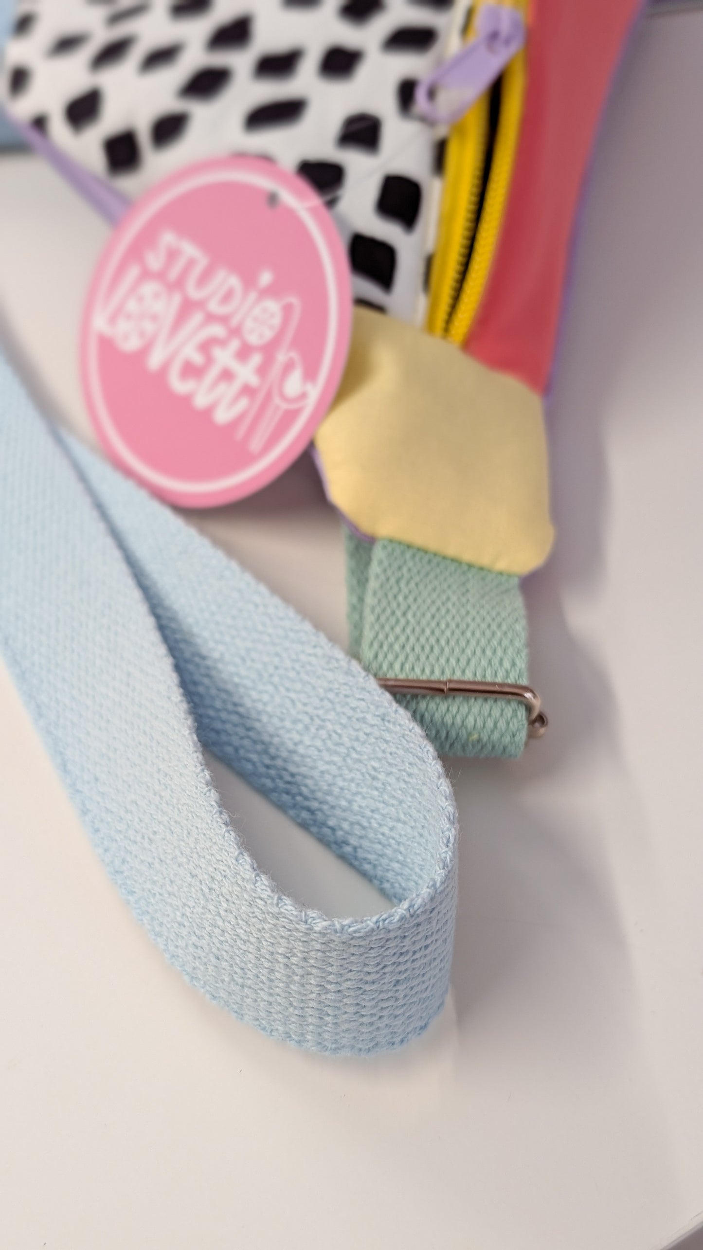 80s Hipbag Bauchtasche Cross Body Bag Tupfen Pastell