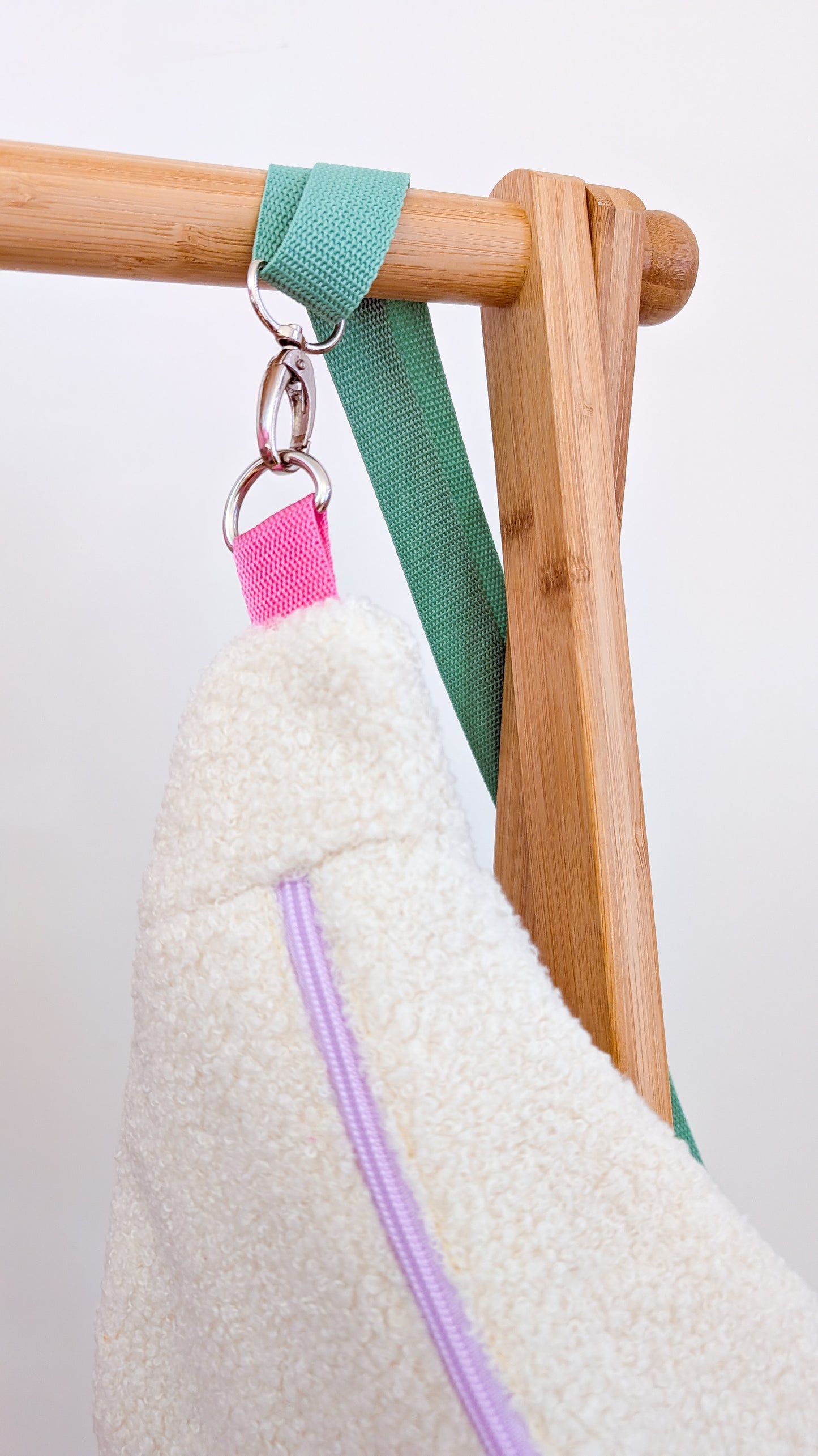 Pastell XL Bauchtasche Plüschi Teddy Bouclé Plüsche Creme