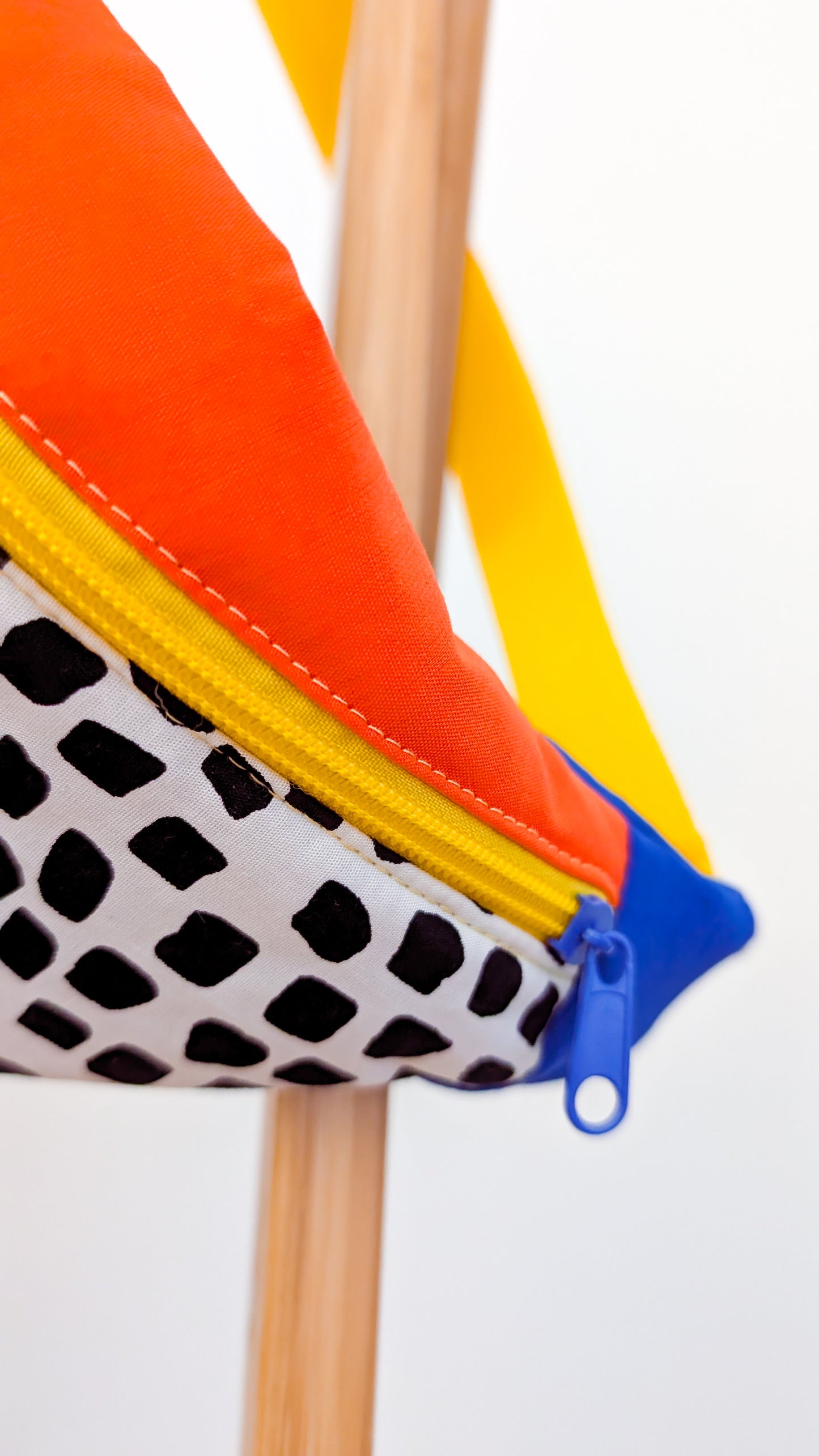 80s Hipbag Bauchtasche Cross Body Bag Tupfen Orange Blau