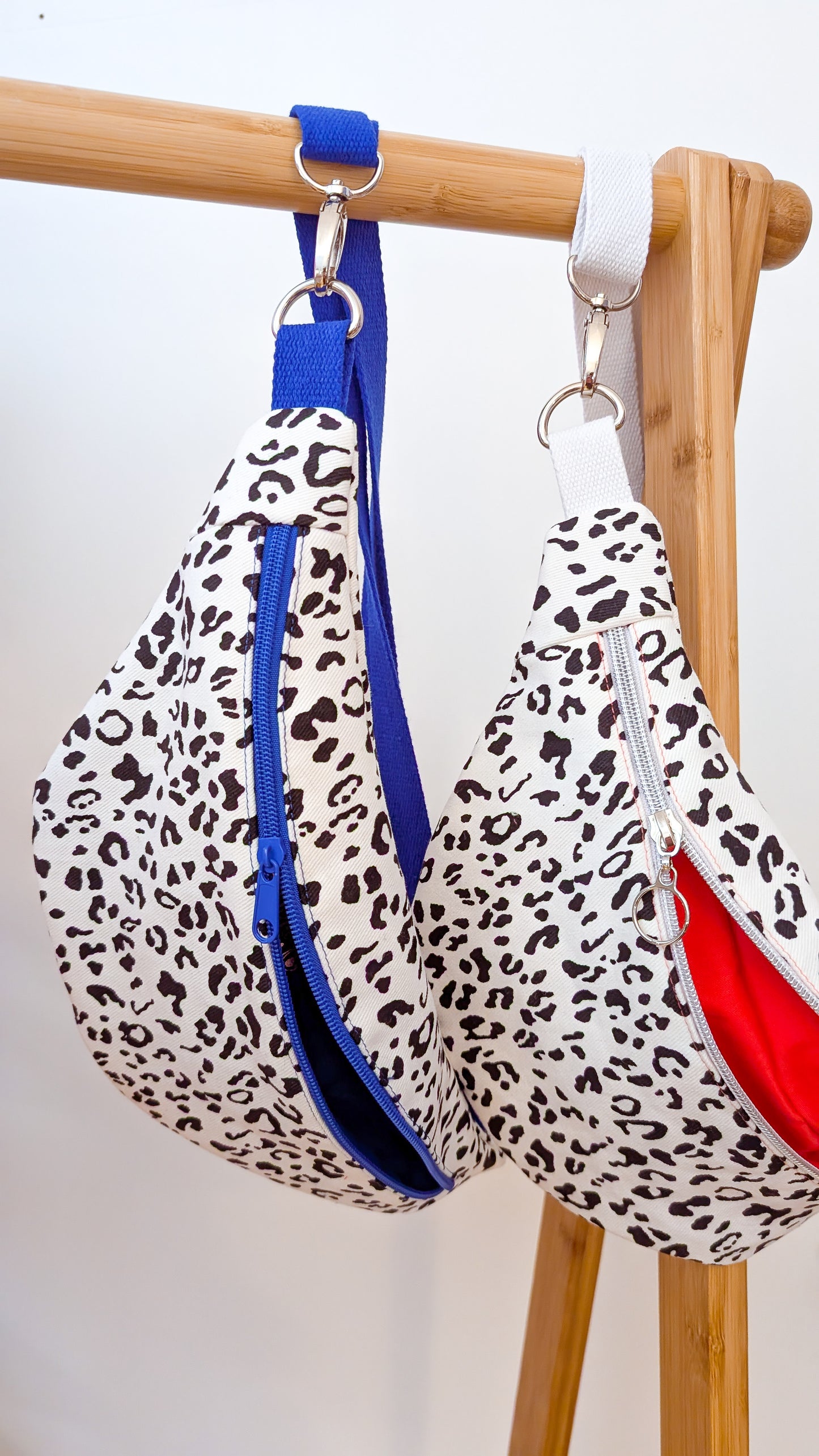 3 Farben - Canvas Hipbag Bauchtasche Cross Body Bag Schwarz/Weiß Leopard
