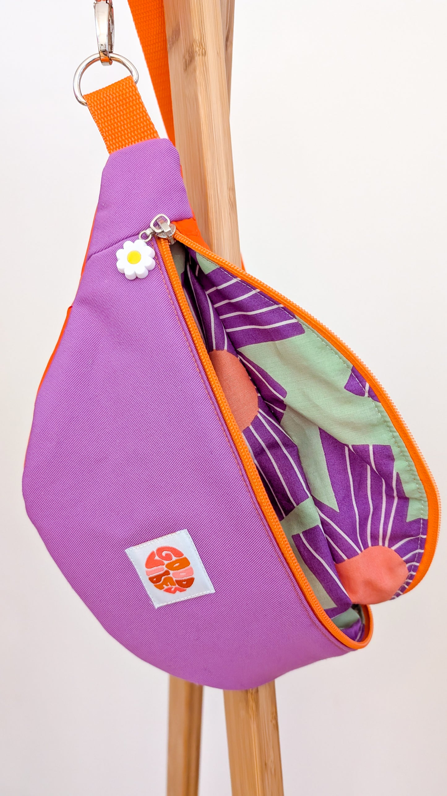 Bunte Colourblocking Hipbag Bauchtasche 70s Orange Lavendel