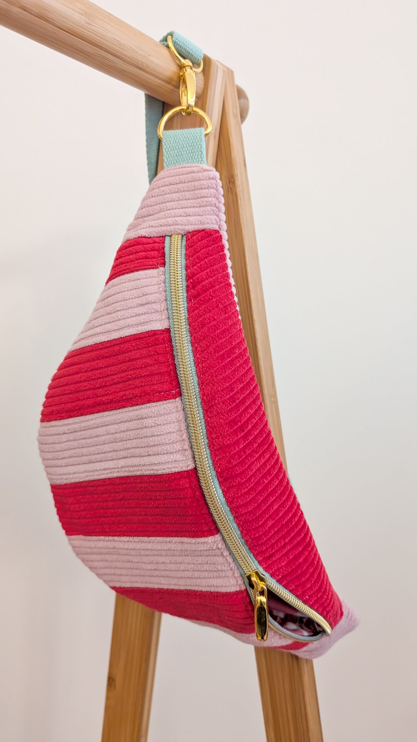 Cord Hipbag Bauchtasche Patchwork Streifen Strawberry Bag Rosé/Rot
