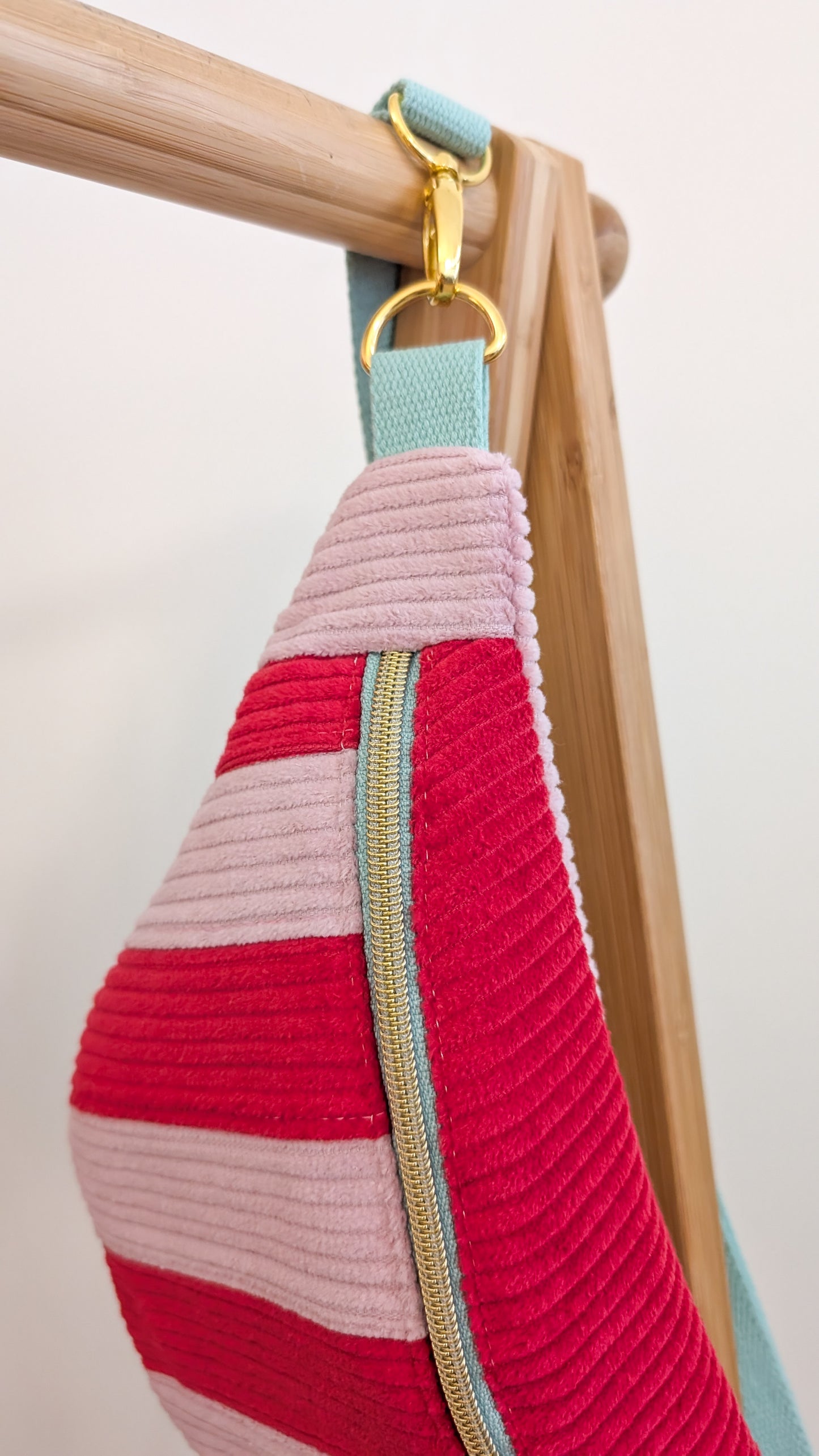 Cord Hipbag Bauchtasche Patchwork Streifen Strawberry Bag Rosé/Rot