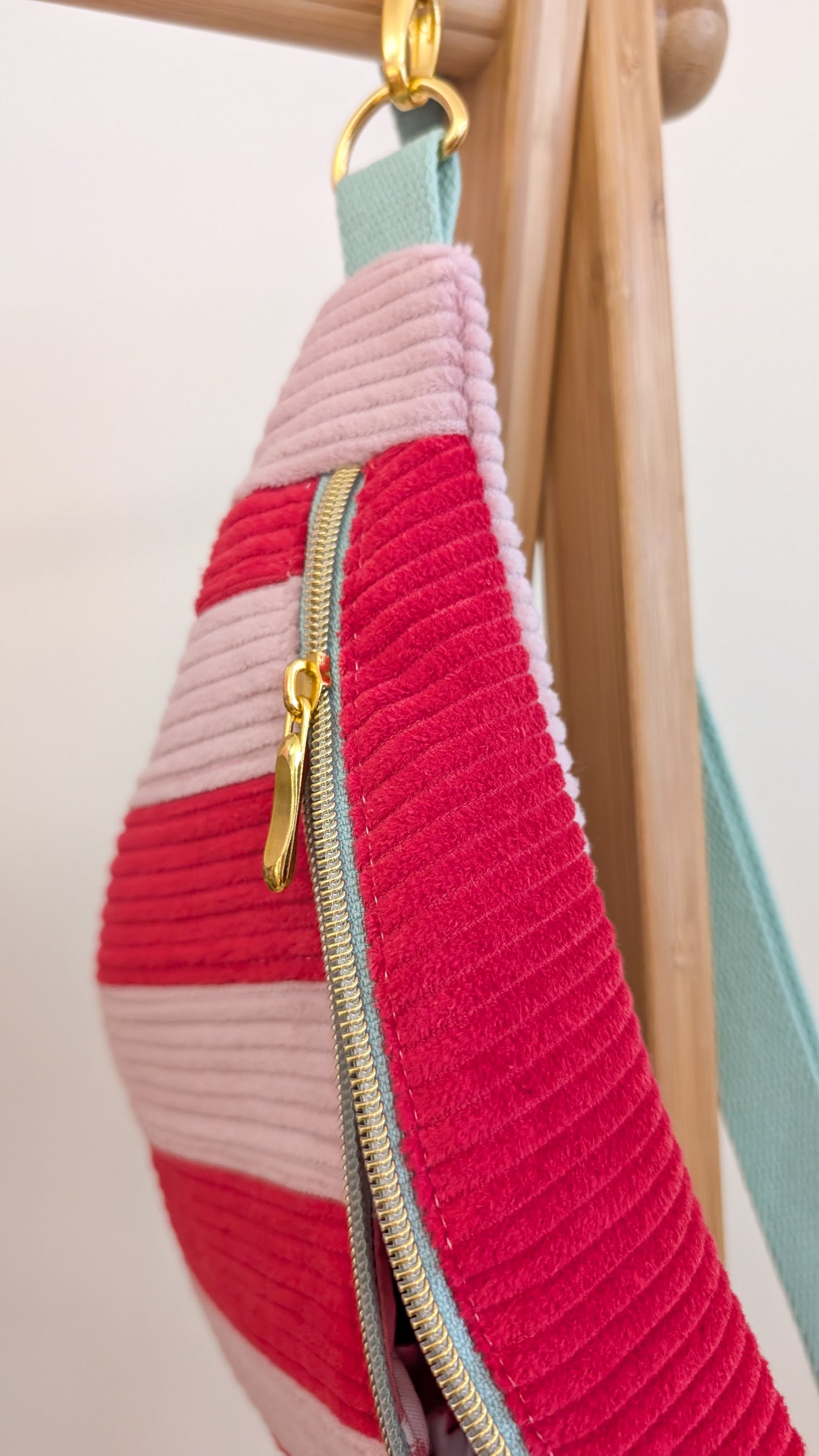 Cord Hipbag Bauchtasche Patchwork Streifen Strawberry Bag Rosé/Rot