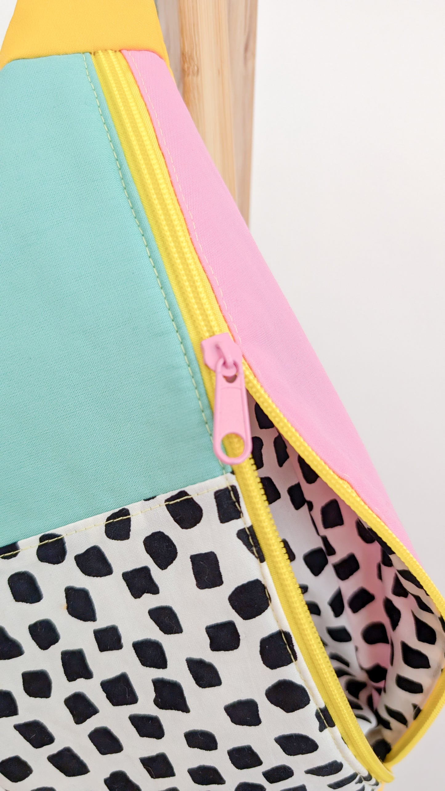 80s Hipbag Bauchtasche Cross Body Bag Tupfen Pastell Mint