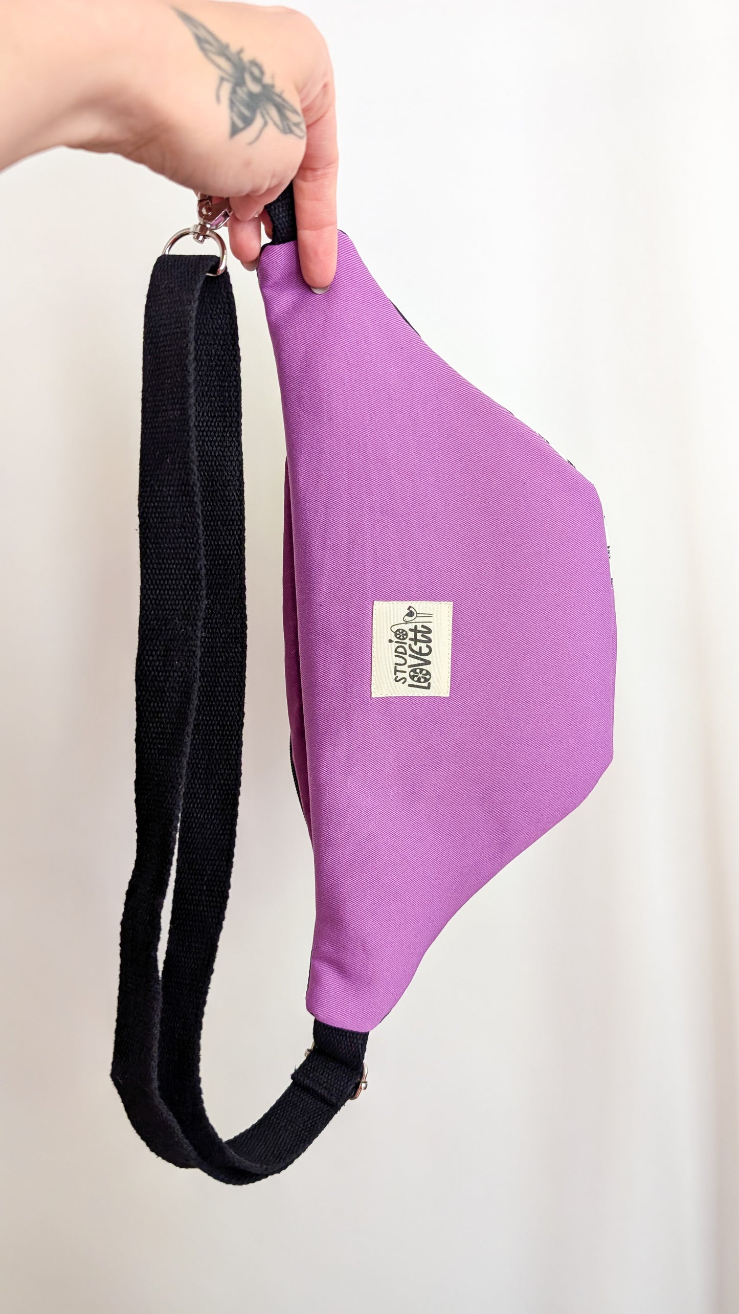 80s Hipbag Bauchtasche Cross Body Bag Streifen Lavendel Lila LIMITIERT