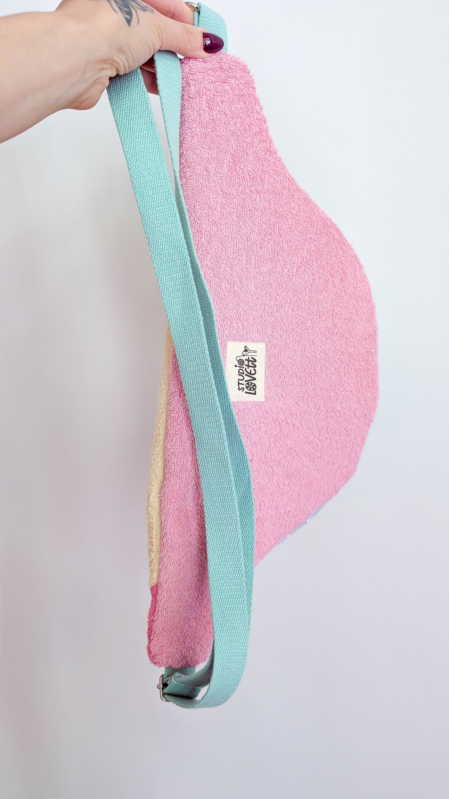 Upcycling XL Bauchtasche aus Vintage Handtuch Pastell Towel Bag Einzelstück