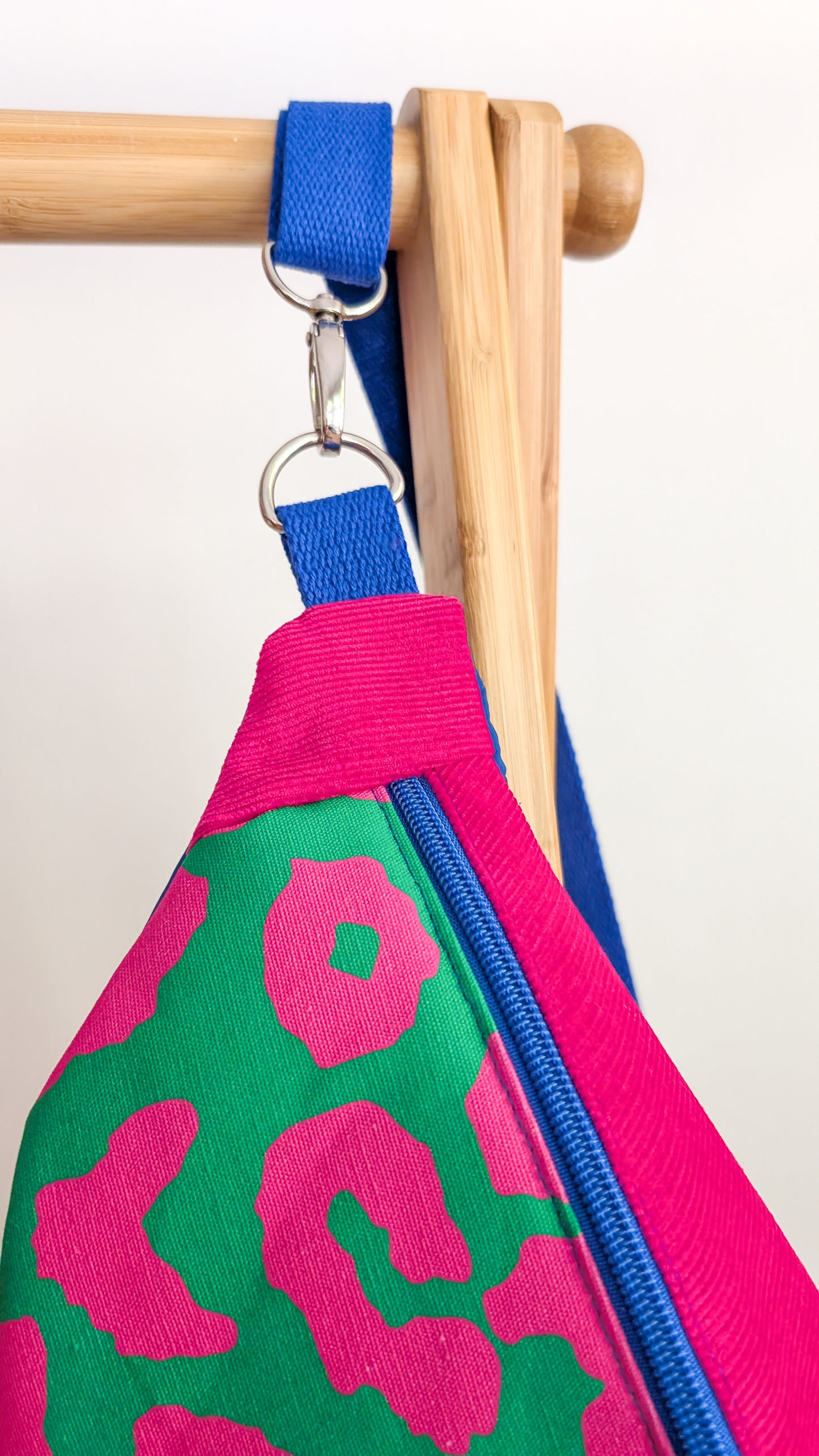 Knallbunte Bauchtasche Leopard Pink/Orange/Grün/Blau – Festival Hip Bag Dopamine Dressing