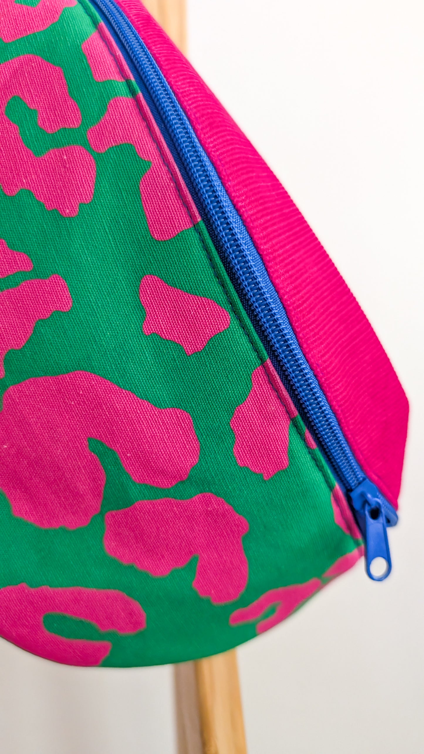 Knallbunte Bauchtasche Leopard Pink/Orange/Grün/Blau – Festival Hip Bag Dopamine Dressing