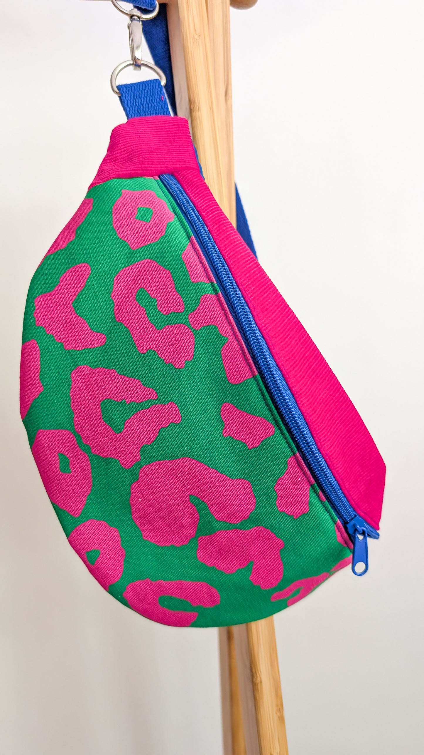 Knallbunte Bauchtasche Leopard Pink/Orange/Grün/Blau – Festival Hip Bag Dopamine Dressing