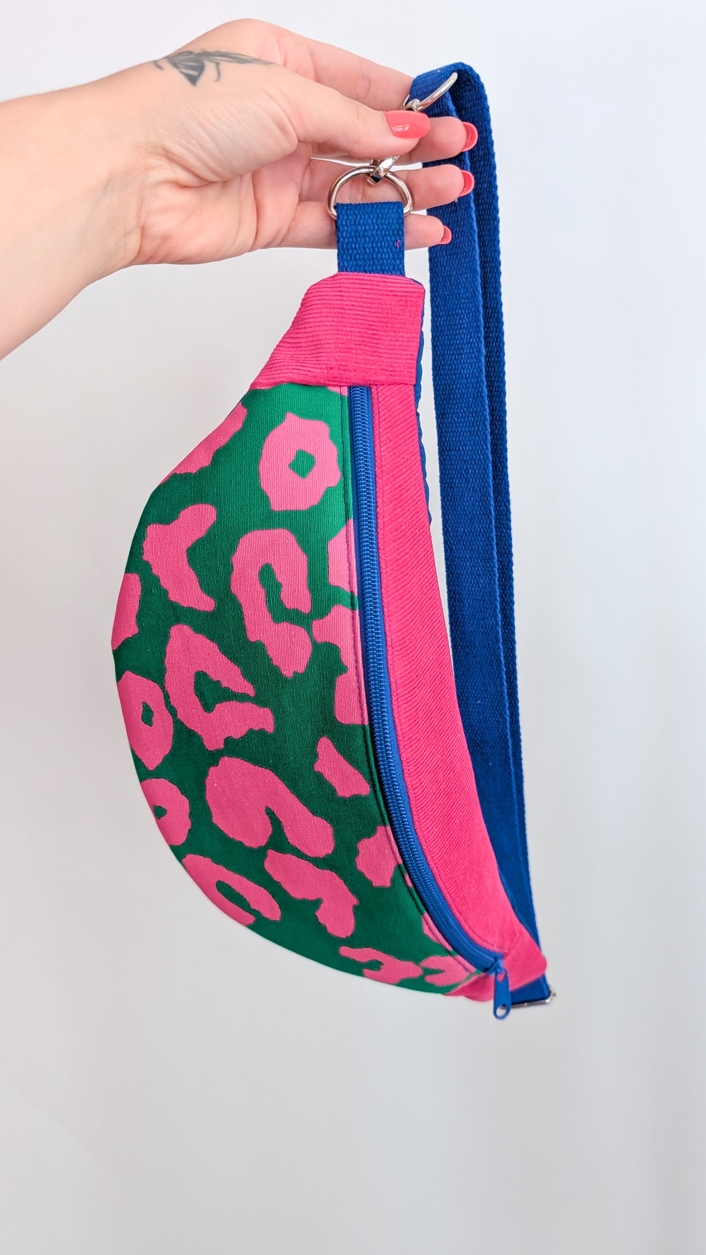 Knallbunte Bauchtasche Leopard Pink/Orange/Grün/Blau – Festival Hip Bag Dopamine Dressing