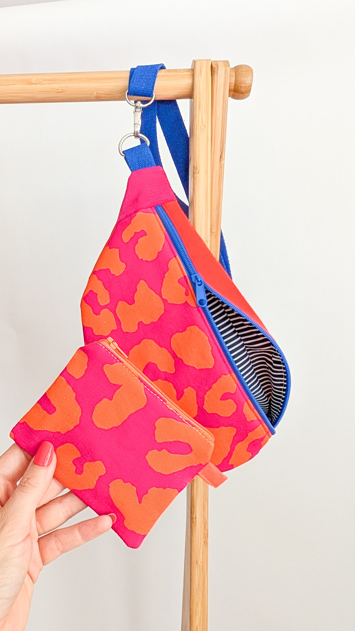 Knallbunte Bauchtasche Leopard Pink/Orange/Grün/Blau – Festival Hip Bag Dopamine Dressing