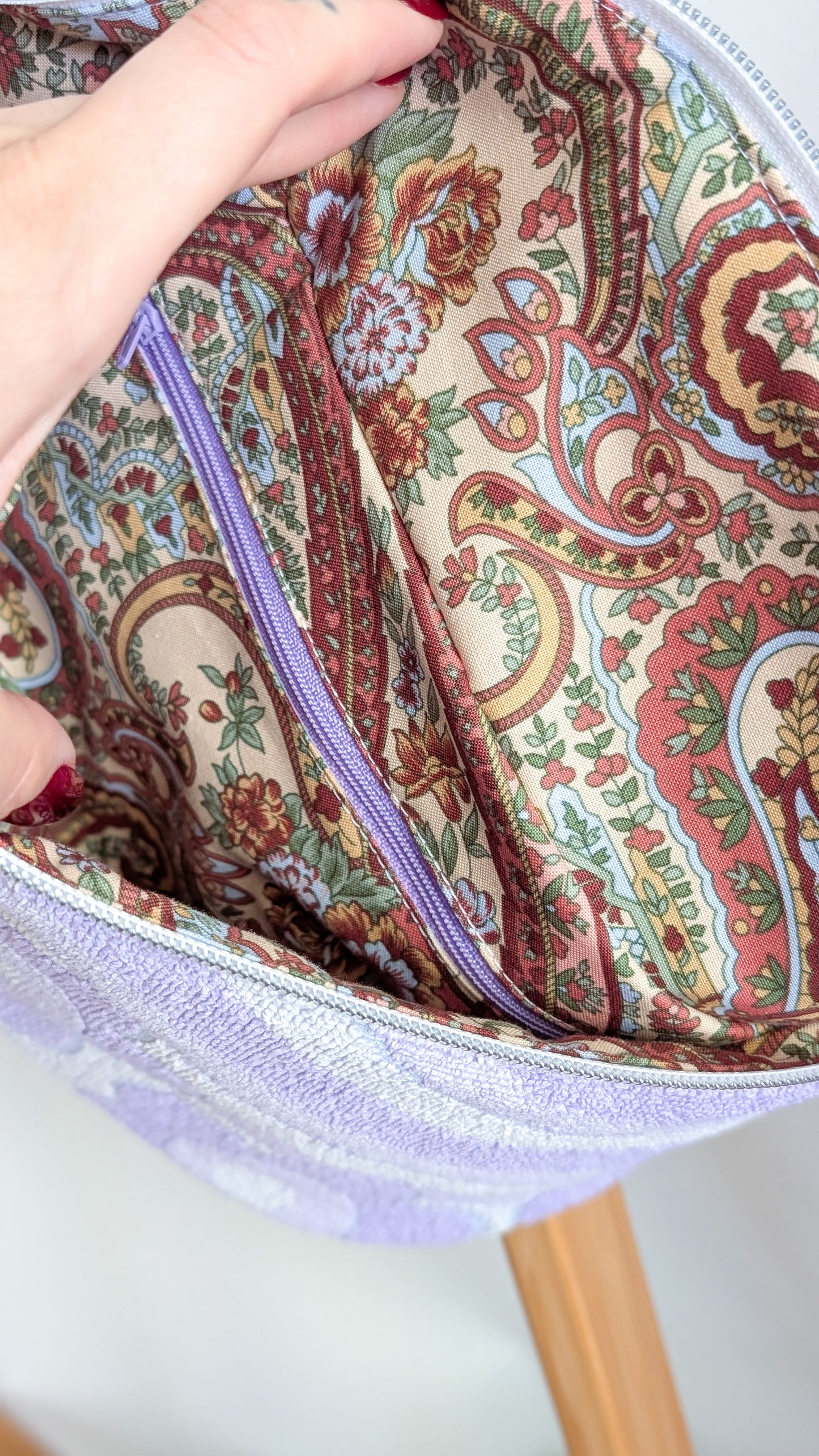 Upcycling XL Bauchtasche aus Vintage Handtuch Pastell Towel Bag Einzelstück Lila