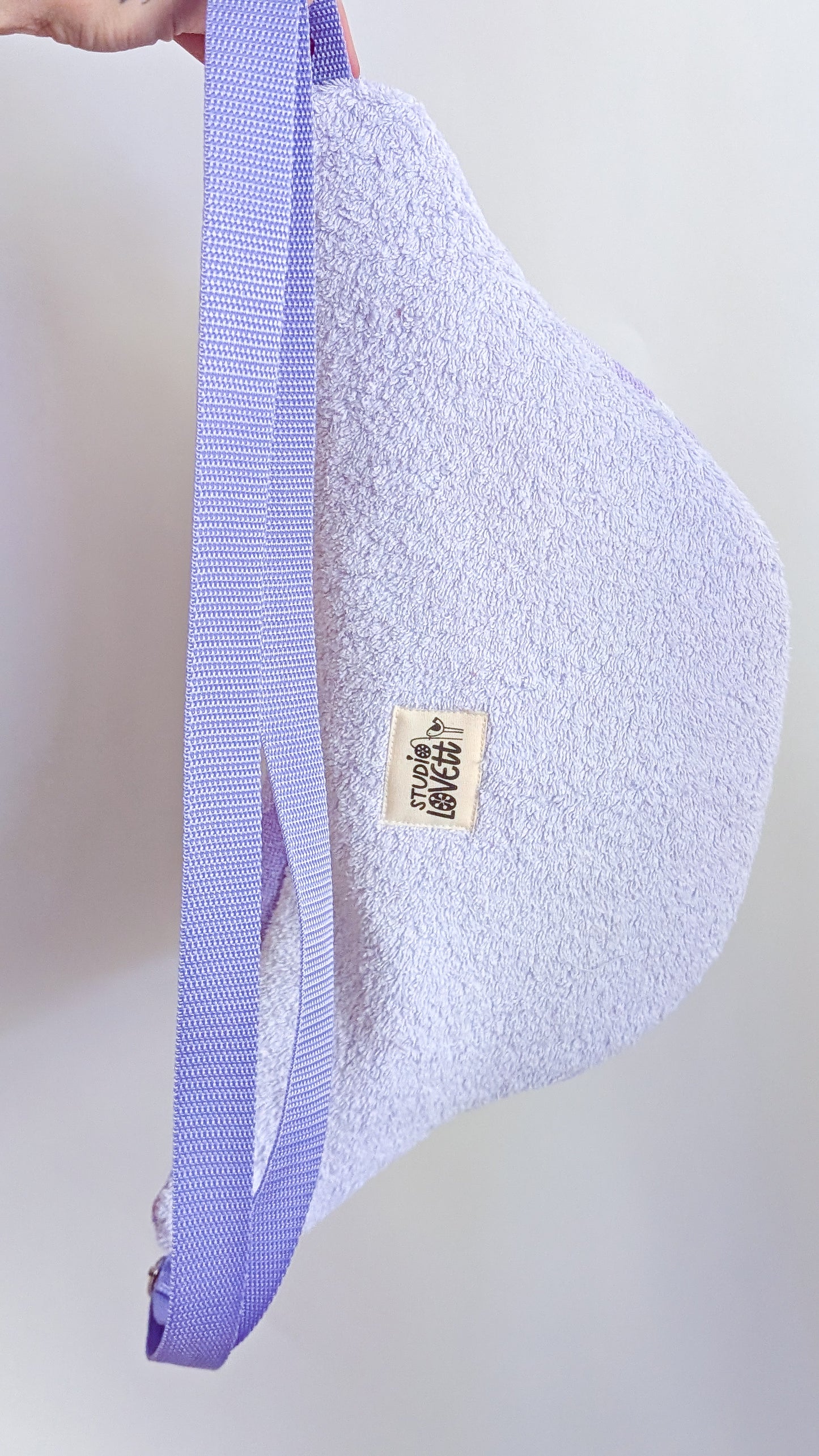 Upcycling XL Bauchtasche aus Vintage Handtuch Pastell Towel Bag Einzelstück Lila