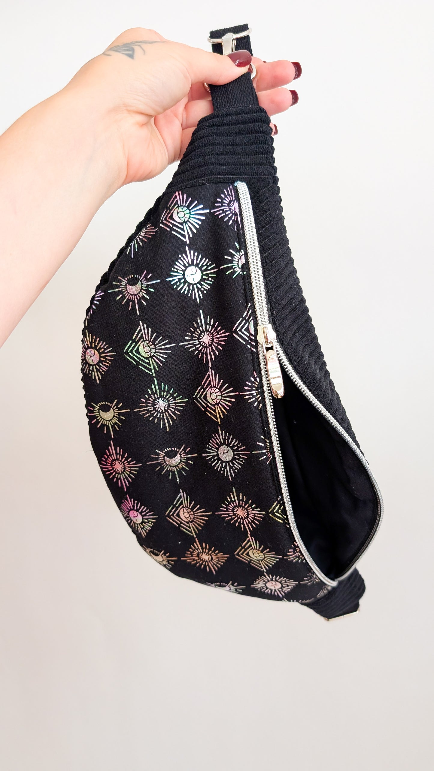 Hipbag Bauchtasche Crossbody Bag Schwarz MOONPHASES Halloween