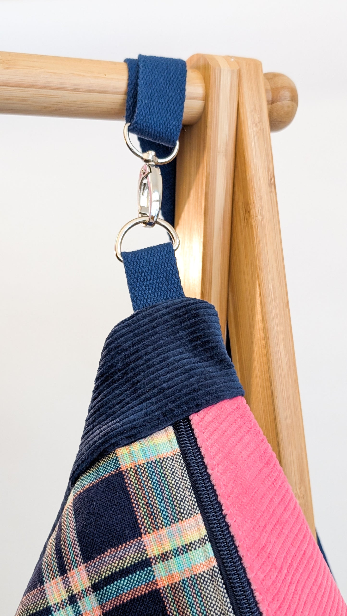 Große XL Upcycling Umhängetasche Cord & Karos Navy/Pink/Mint