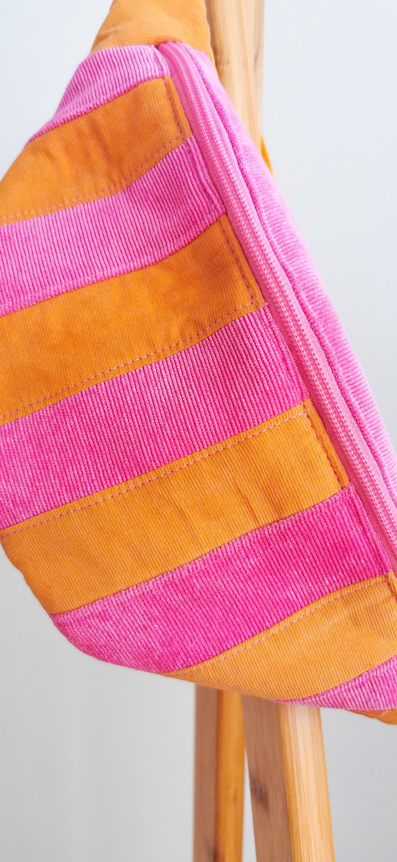 Cord Hipbag Bauchtasche Cross Body Bag Patchwork Streifen Pink/Gelb