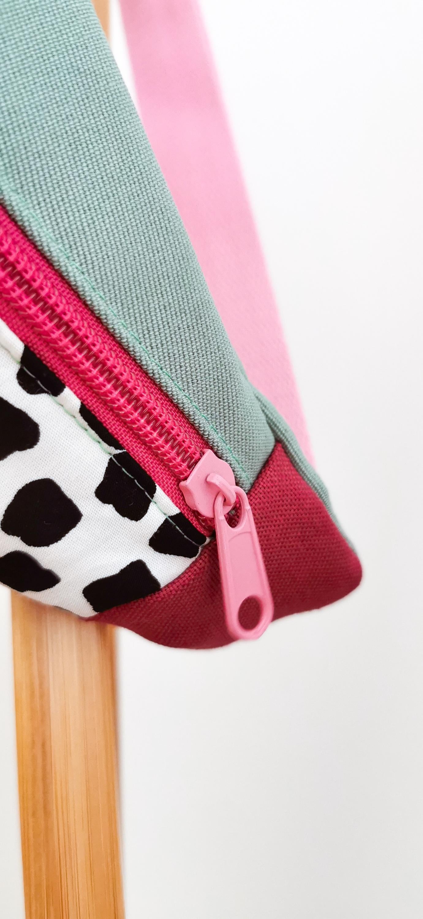 80s Hipbag Bauchtasche Cross Body Bag Tupfen Berry