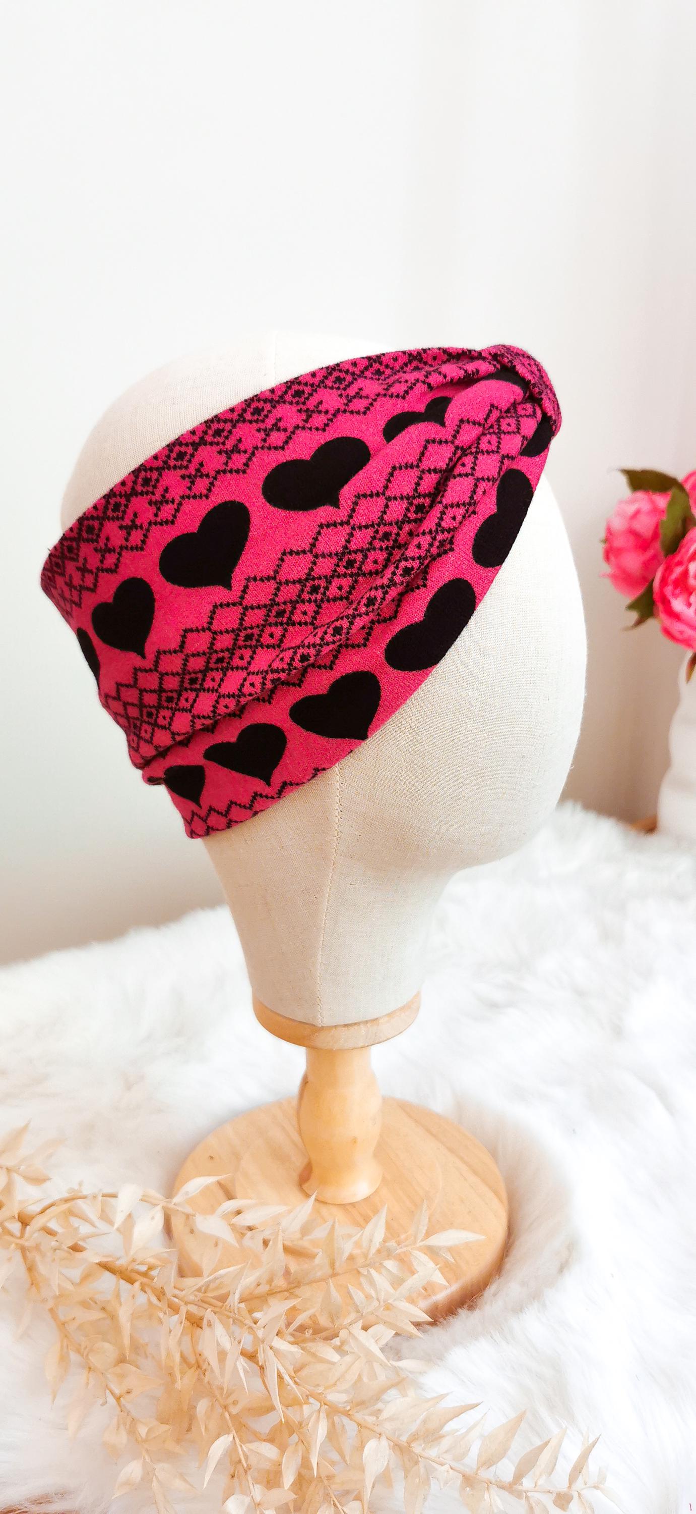 Kuscheliges Turban Stirnband Schwarz Herzen Strick PINK