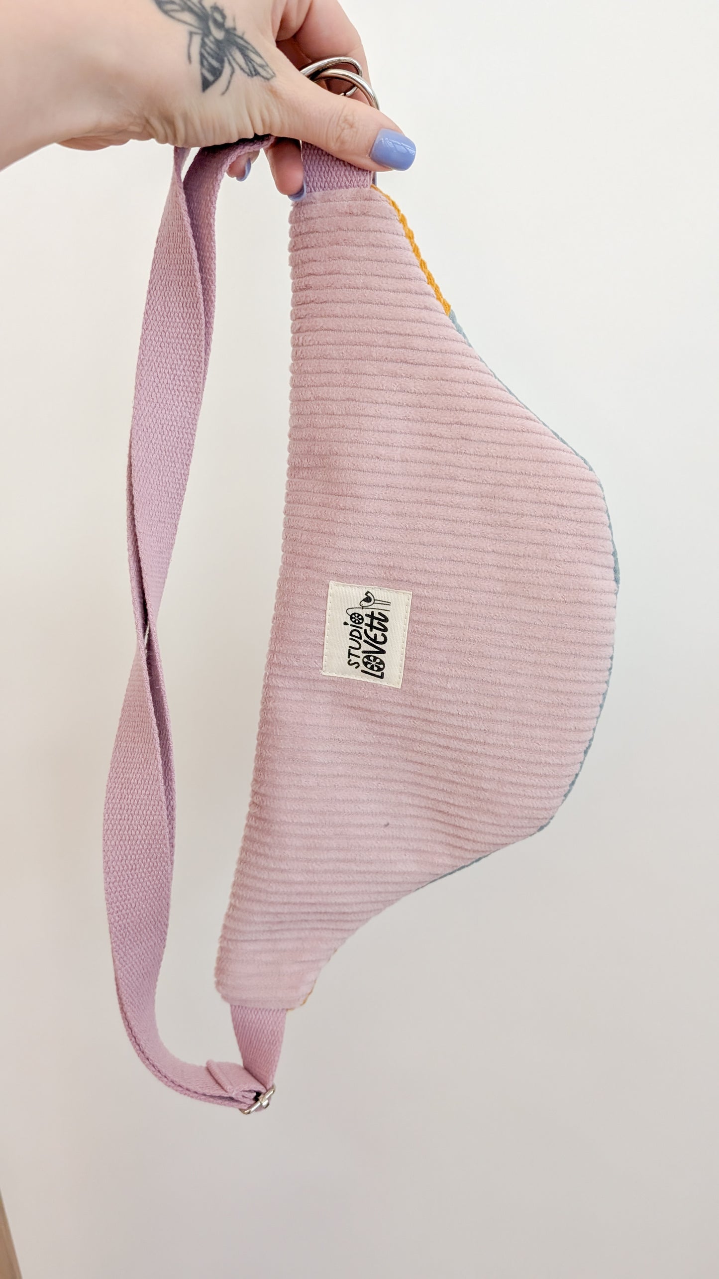 Pastell Cord Bauchtasche Hipbag Bodybag Umhängetasche BIENEN