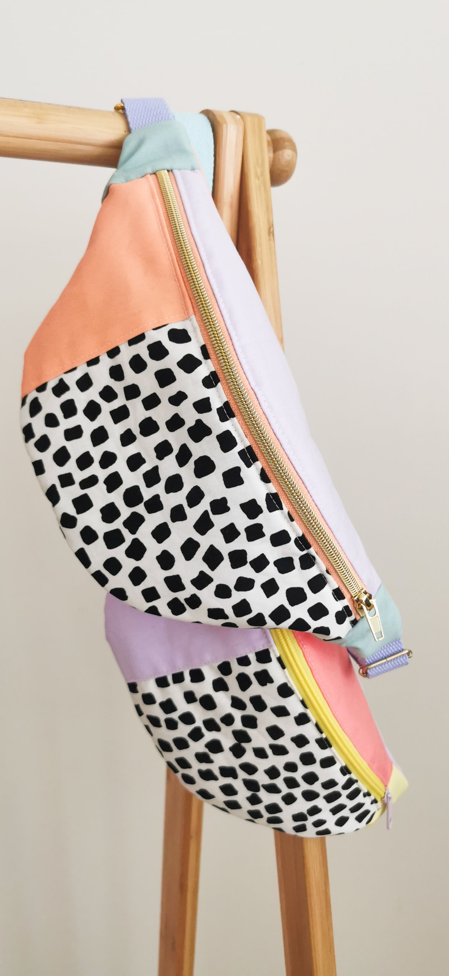80s Hipbag Bauchtasche Cross Body Bag Tupfen Pastell Peach