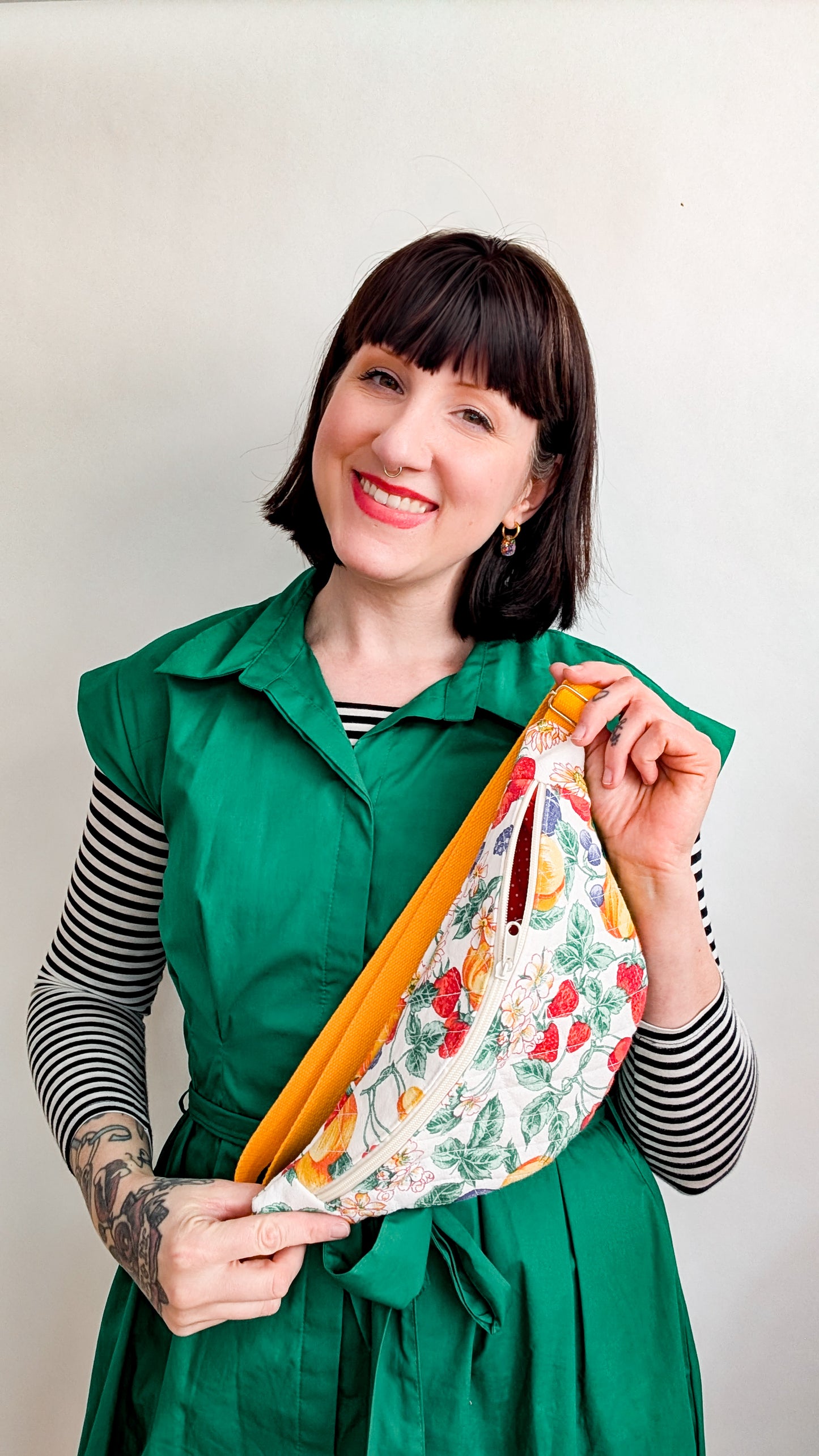 Upcycling Quilt Hipbag Bauchtasche Granny Obst Tischdecke