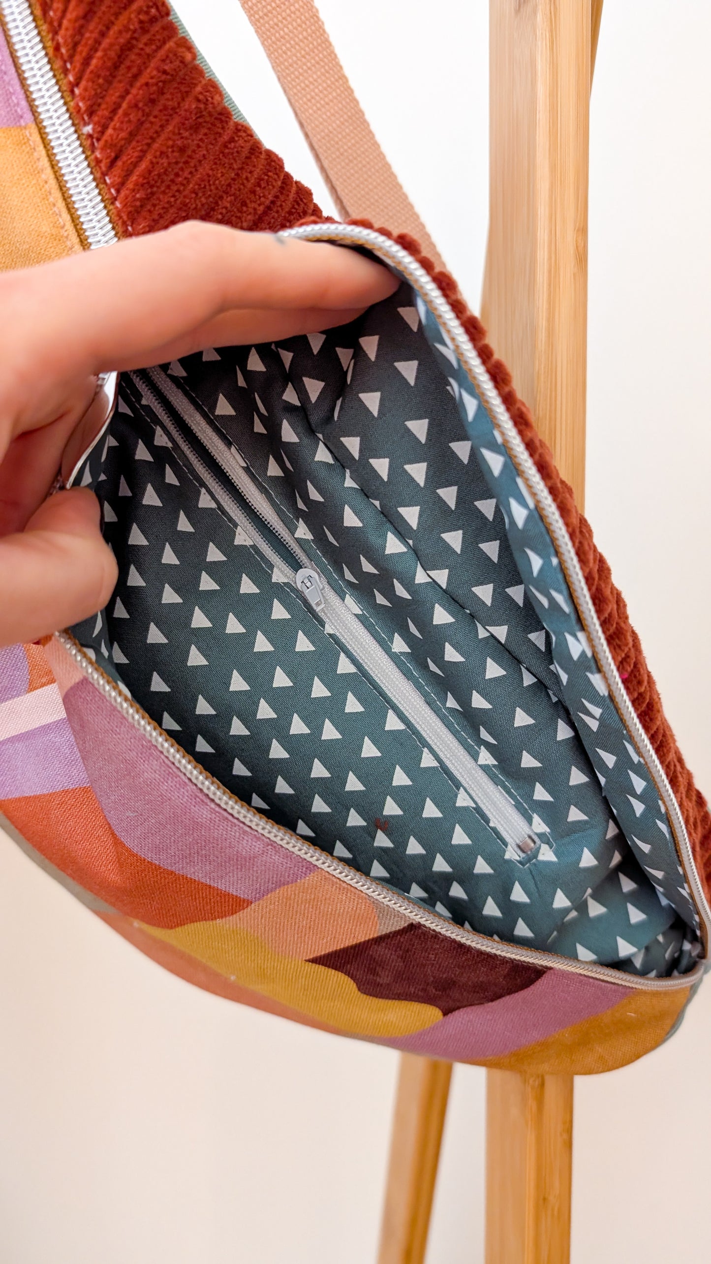 Große XL Umhängetasche Cord Canvas Bauchtasche Grafisch Bunt #2