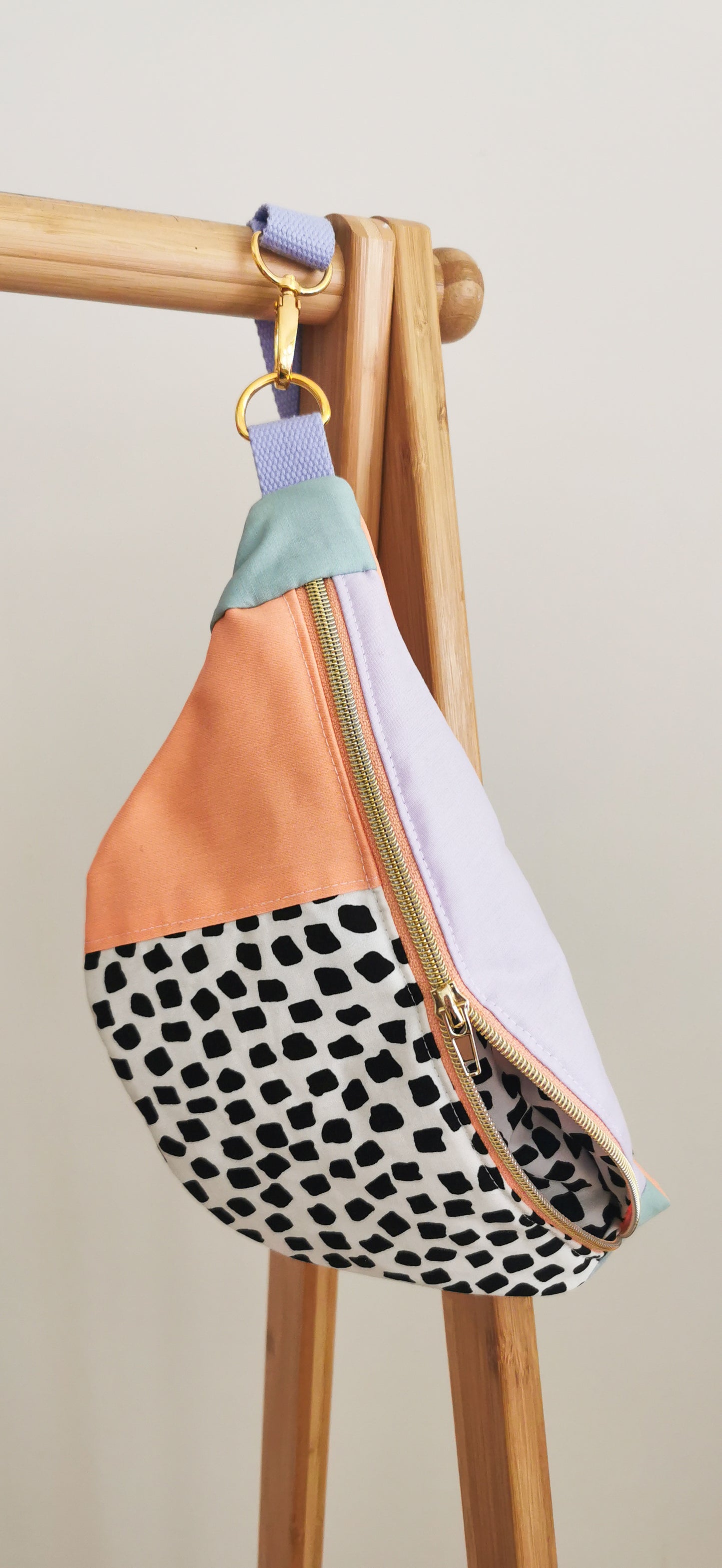 80s Hipbag Bauchtasche Cross Body Bag Tupfen Pastell Peach
