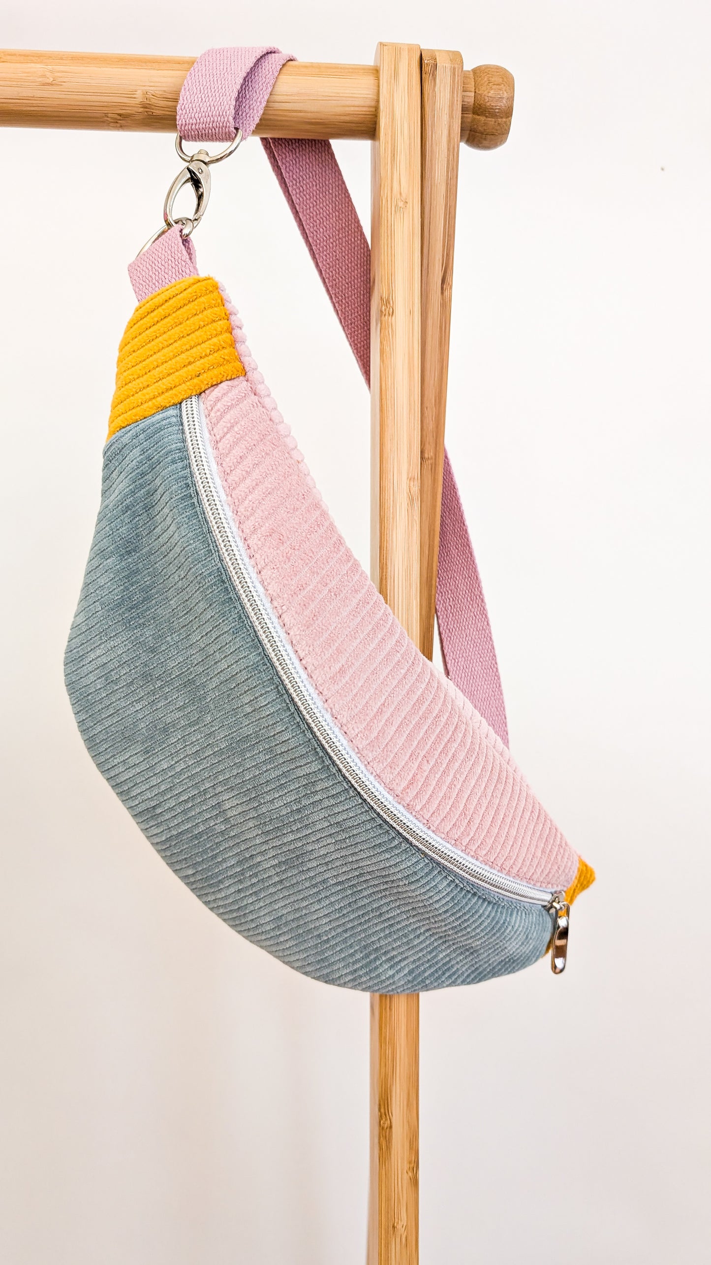 Pastell Cord Bauchtasche Hipbag Bodybag Umhängetasche BIENEN