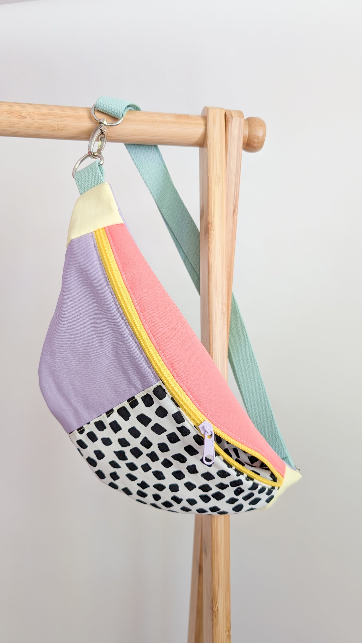 80s Hipbag Bauchtasche Cross Body Bag Tupfen Pastell