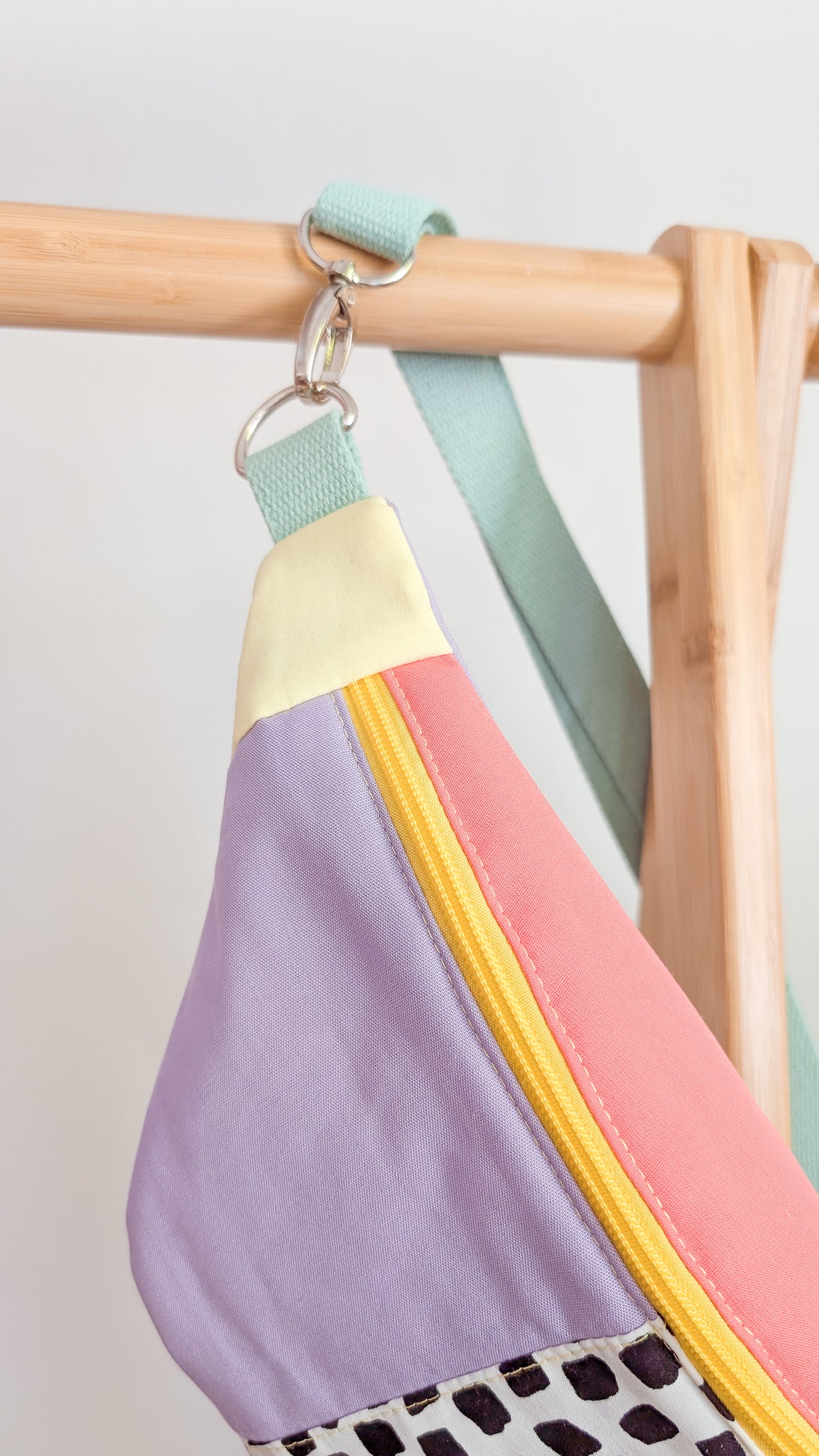 80s Hipbag Bauchtasche Cross Body Bag Tupfen Pastell