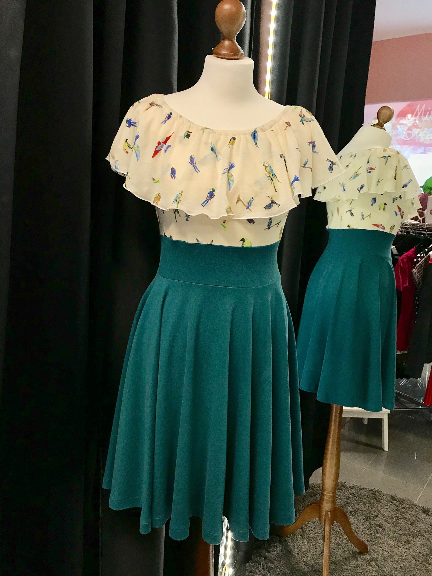 SALE | BILLIE_D01 Rockabilly Carmen Swing Kleid PAPAGEIEN | XS