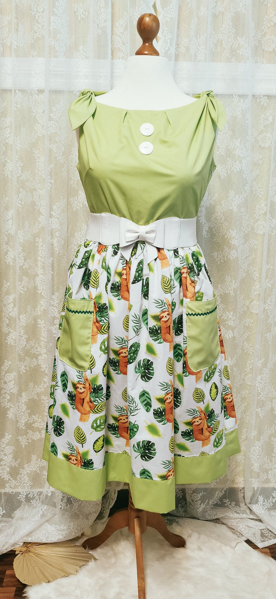 MAISIE_15 50s Swing Kleid FAULTIER Grün mit Taschen | 2XL